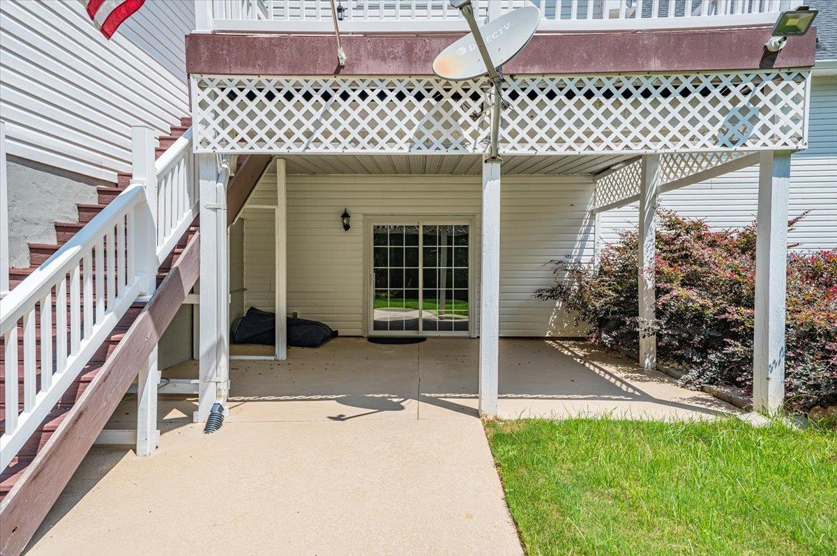 Landrum, South Carolina, 29356, United States, 5 Bedrooms Bedrooms, ,4 BathroomsBathrooms,Residential,For Sale,1990199