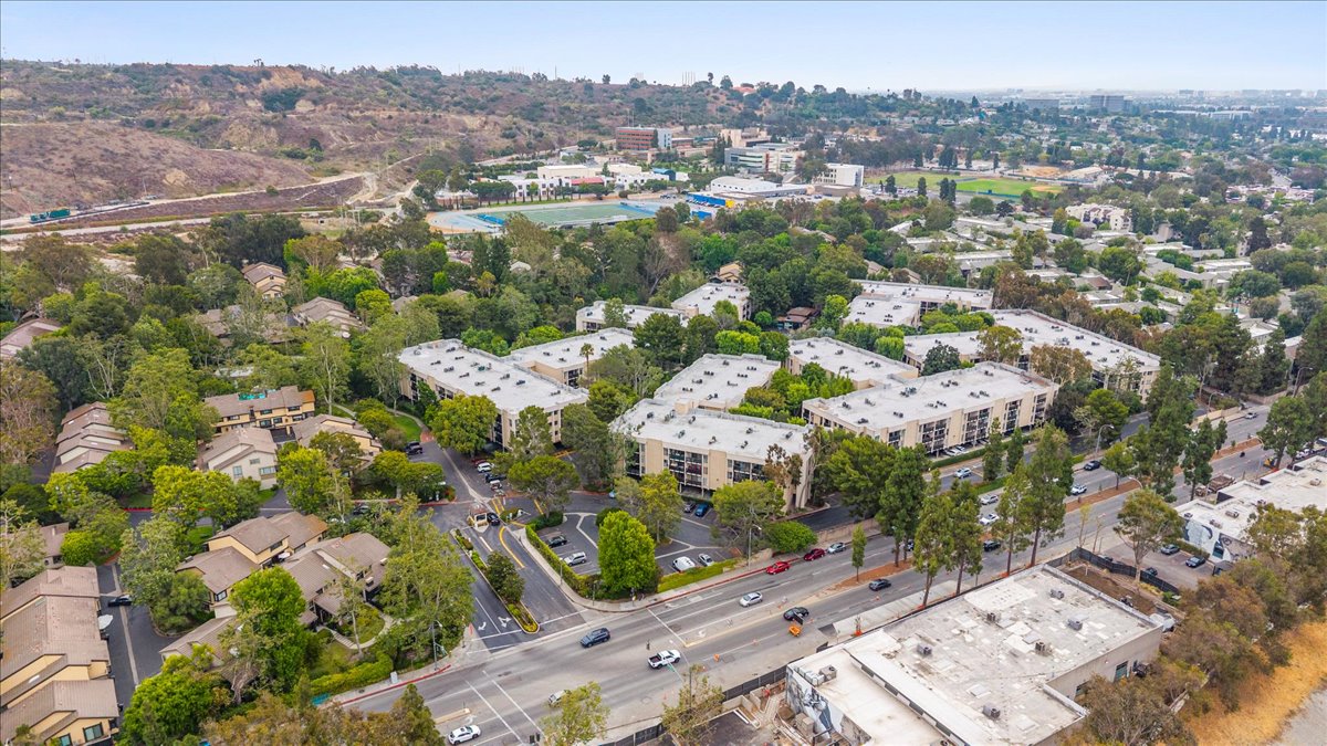 Culver City, California, 90230, United States, 1 Bedroom Bedrooms, ,1 BathroomBathrooms,Residential,For Sale,1981473