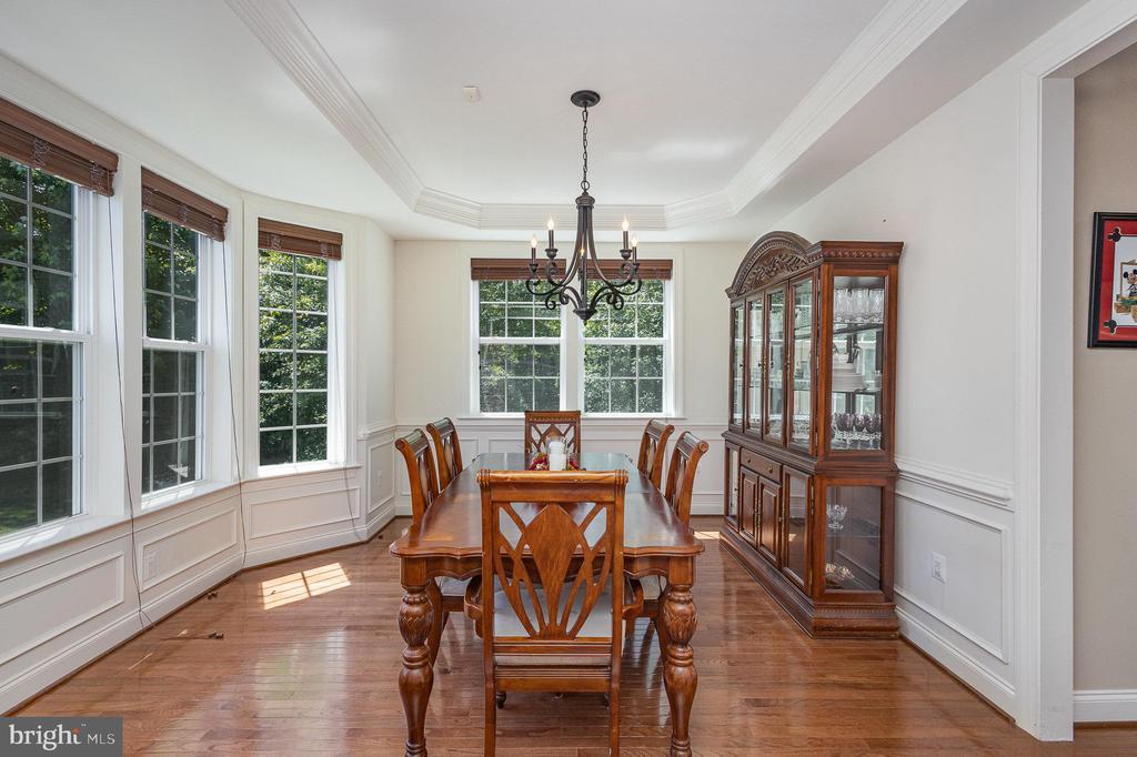 Fredericksburg, Virginia, 22406, United States, 5 Bedrooms Bedrooms, ,4 BathroomsBathrooms,Residential,For Sale,1932908