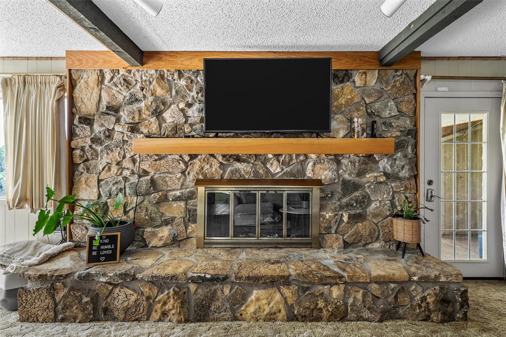 Valley Mills, Texas, 76689, United States, 3 Bedrooms Bedrooms, ,3 BathroomsBathrooms,Residential,For Sale,1828566