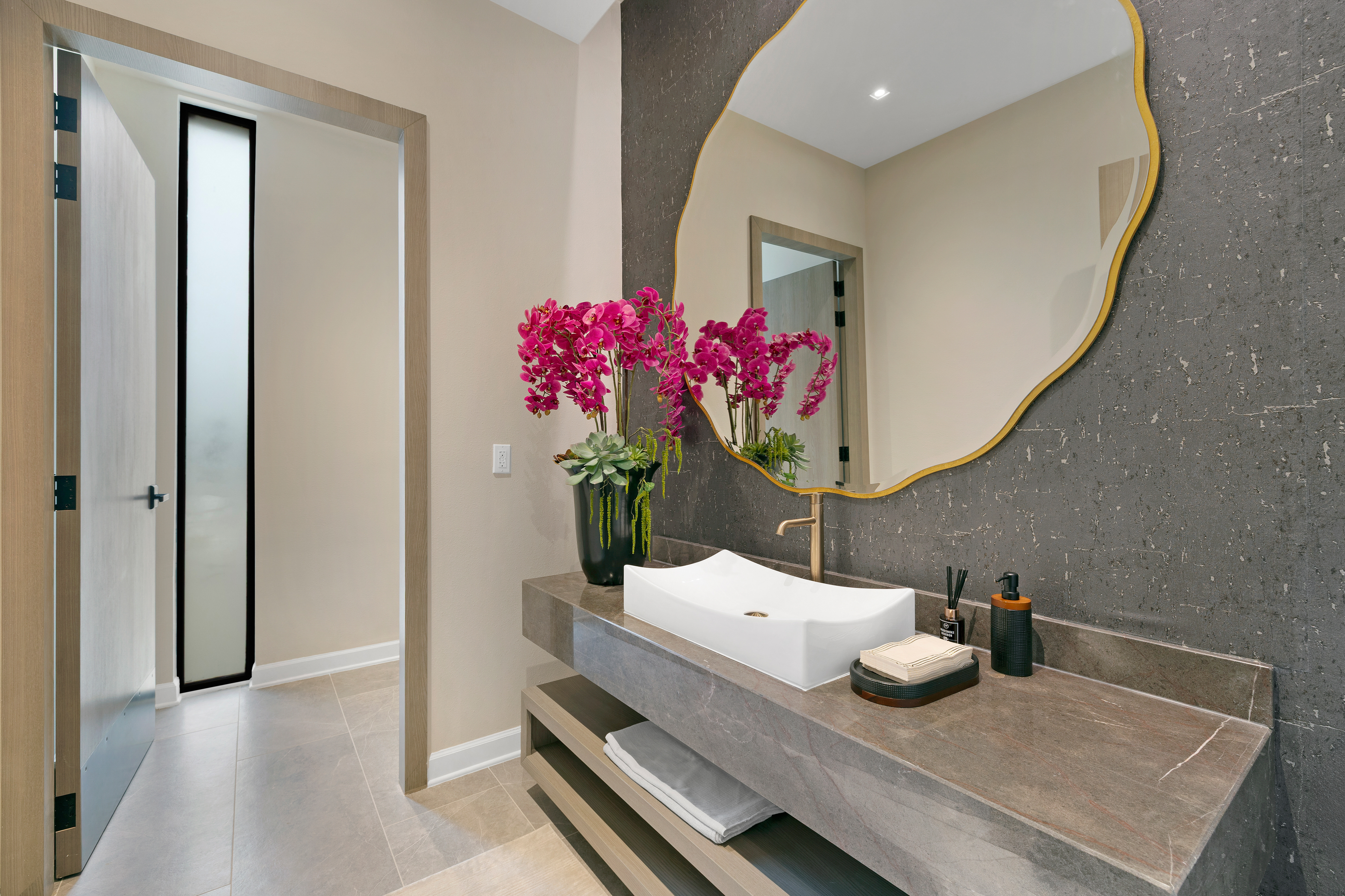  Elevated Contemporary Estate - 物件實景