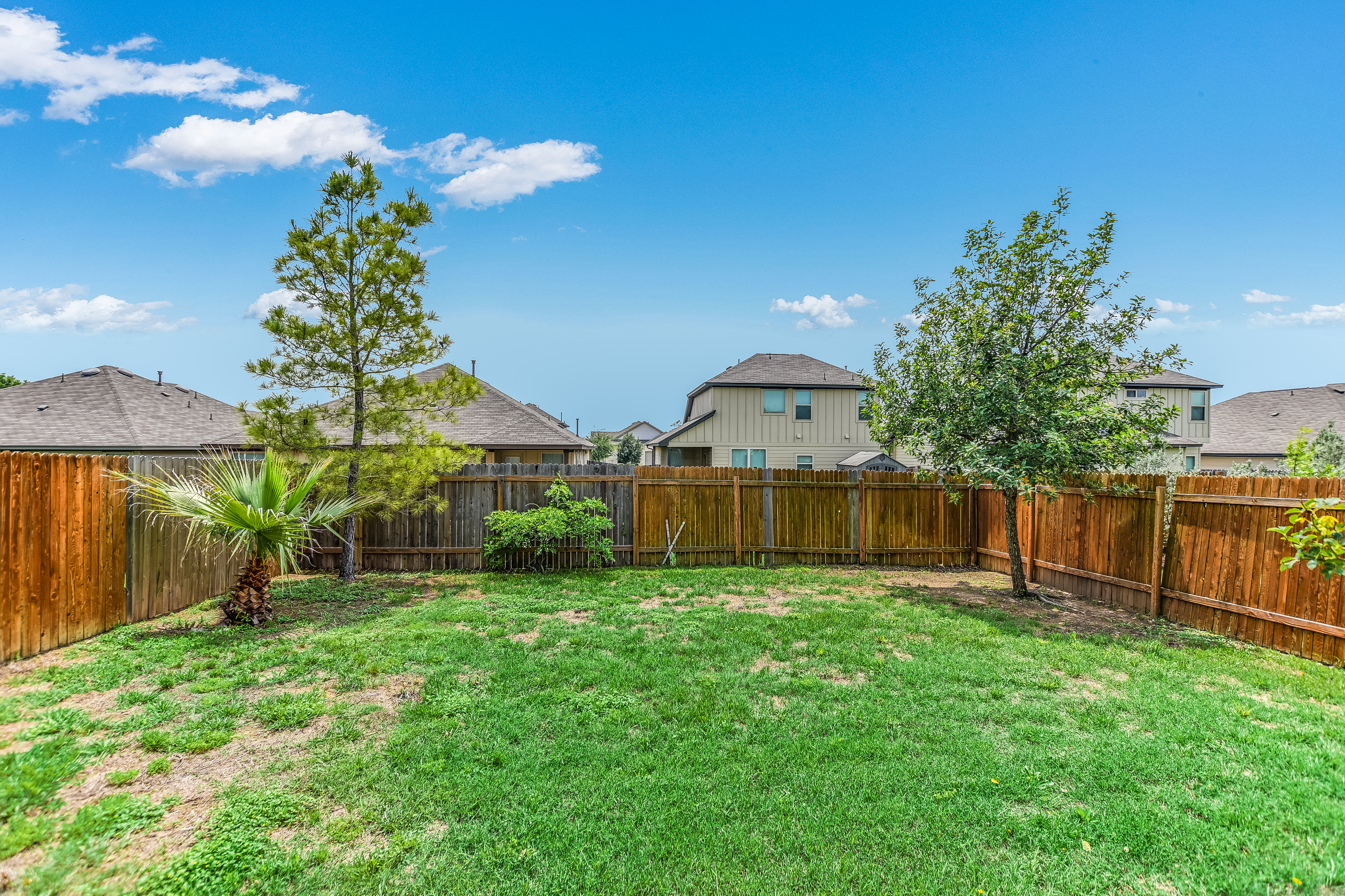  300 Wapiti Road, Buda, TX 78610 - 物件實景