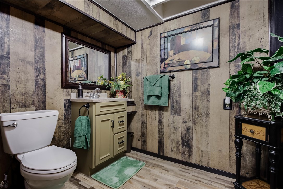 Chetek, Wisconsin, 54728, United States, 2 Bedrooms Bedrooms, ,2 BathroomsBathrooms,Residential,For Sale,1939272