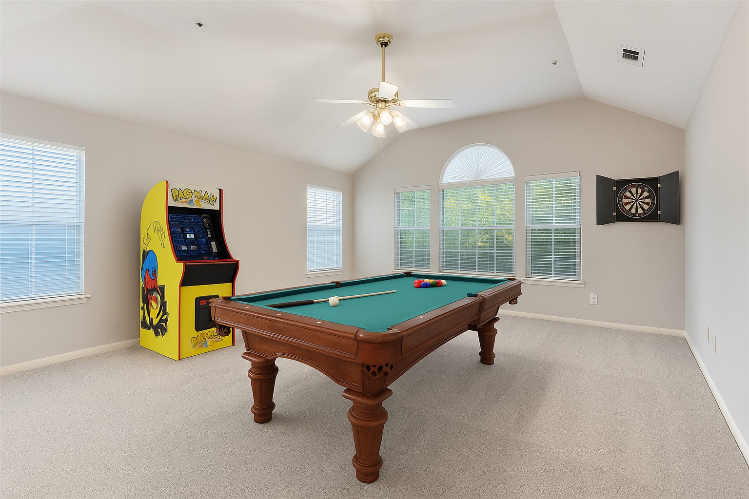 Richardson, Texas, 75082, United States, 4 Bedrooms Bedrooms, ,3 BathroomsBathrooms,Residential,For Sale,1989698