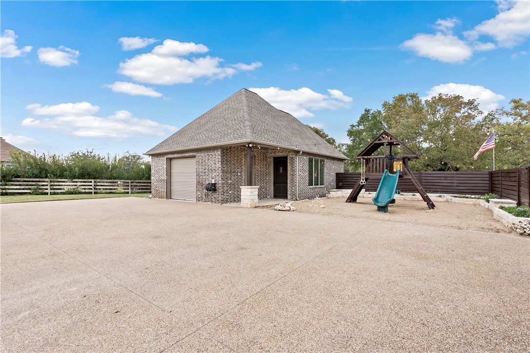 College Station, Texas, 77845, United States, 6 Bedrooms Bedrooms, ,7 BathroomsBathrooms,Residential,For Sale,1794903