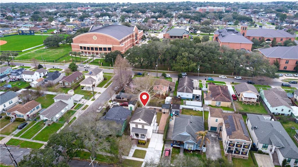 New Orleans, Louisiana, 70122, United States, 4 Bedrooms Bedrooms, ,4 BathroomsBathrooms,Residential,For Sale,1850074