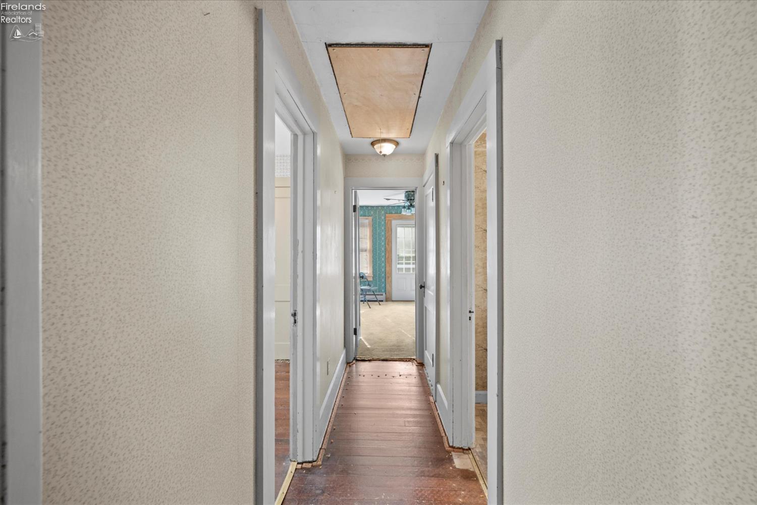 Port Clinton, Ohio, 43452, United States, 3 Bedrooms Bedrooms, ,3 BathroomsBathrooms,Residential,For Sale,1983148