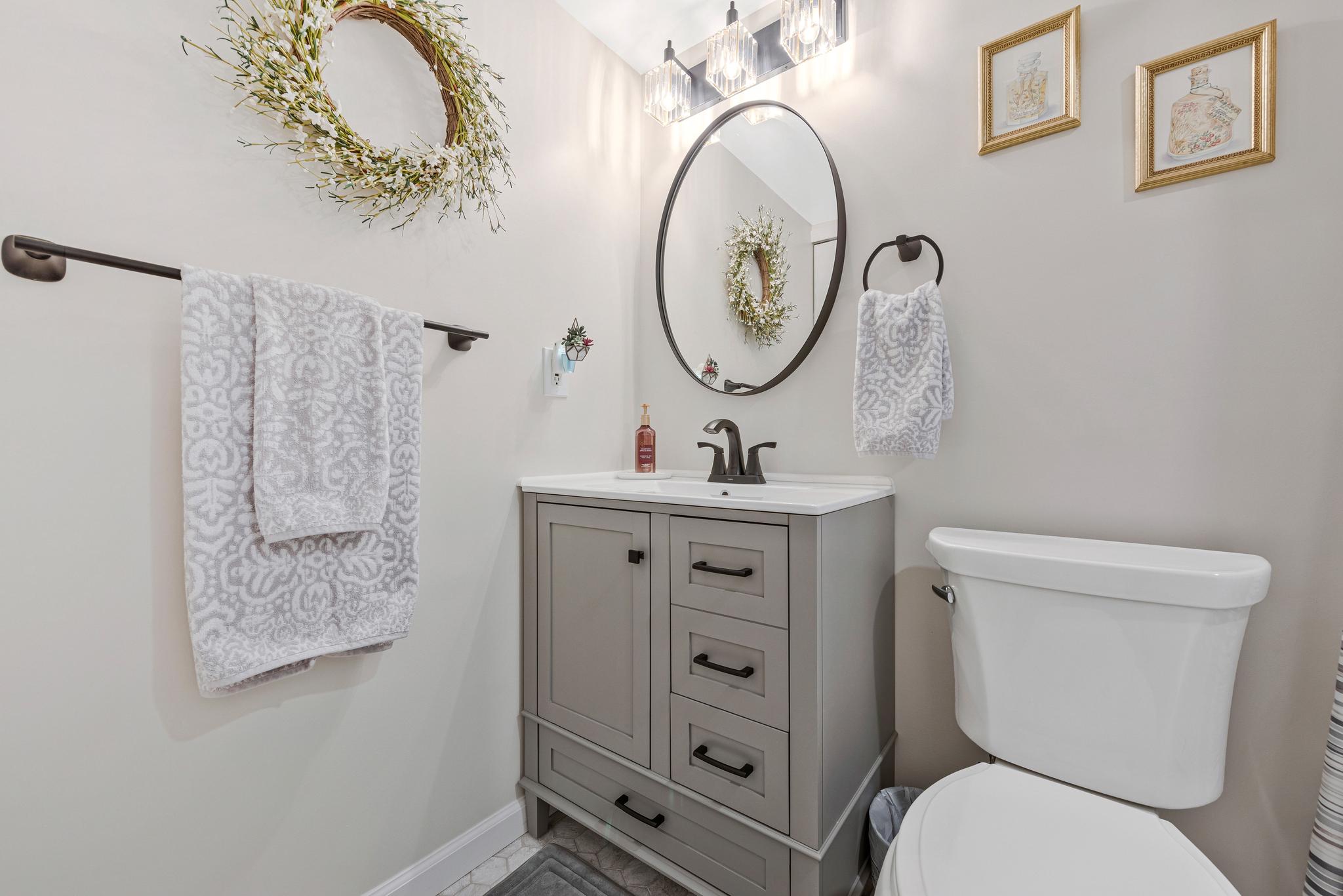 Bowie, Maryland, 20716, United States, 4 Bedrooms Bedrooms, ,2 BathroomsBathrooms,Residential,For Sale,2048193