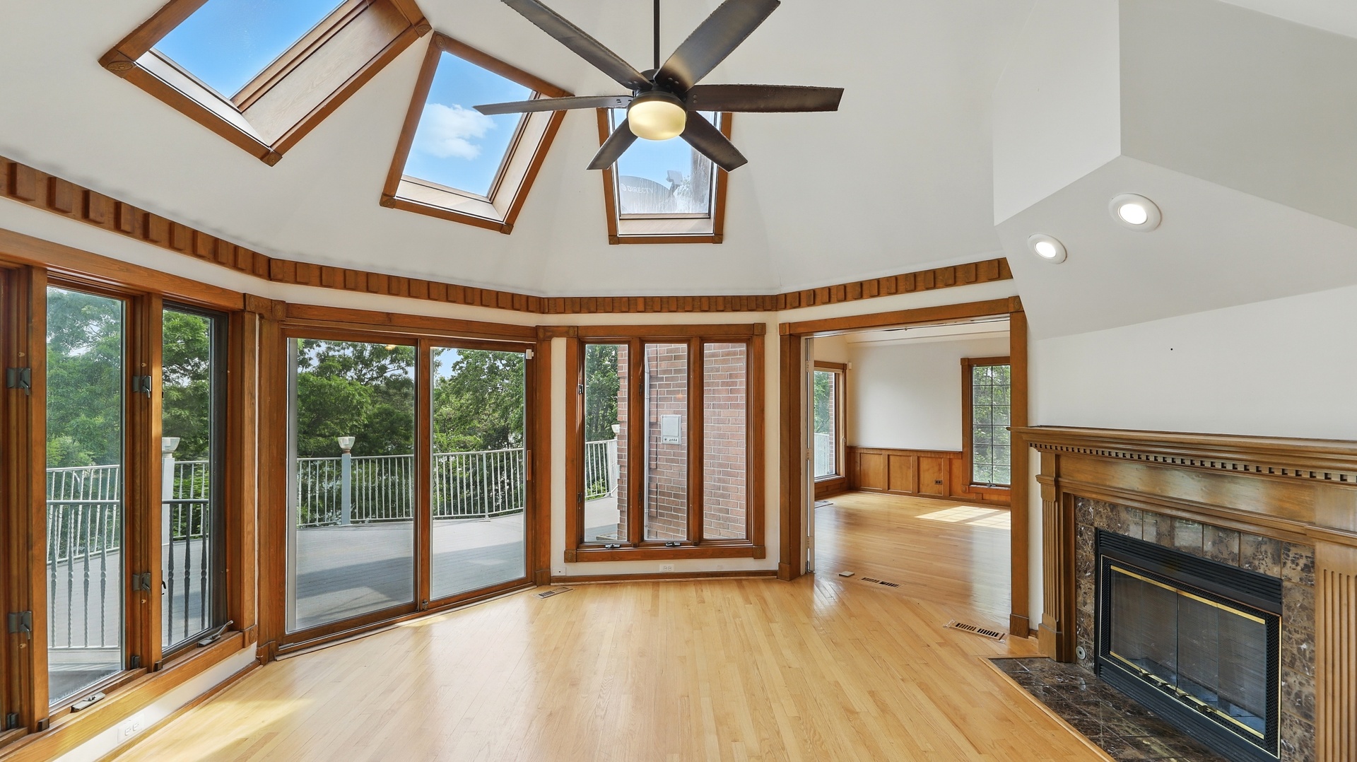 Oak Brook, Illinois, 60523, United States, 5 Bedrooms Bedrooms, ,5 BathroomsBathrooms,Residential,For Sale,1847174