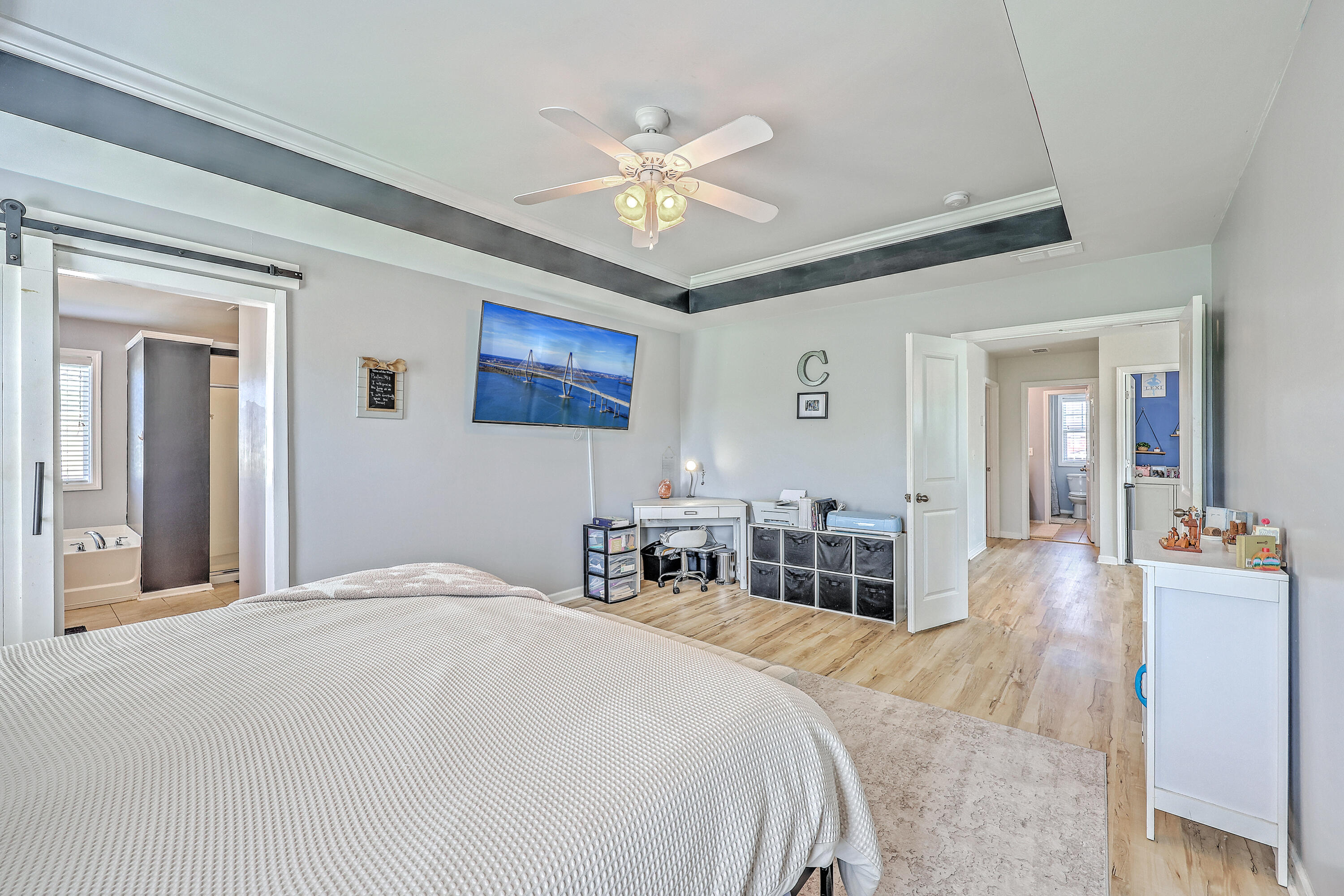 Hanahan, South Carolina, 29410, United States, 5 Bedrooms Bedrooms, ,3 BathroomsBathrooms,Residential,For Sale,1938024