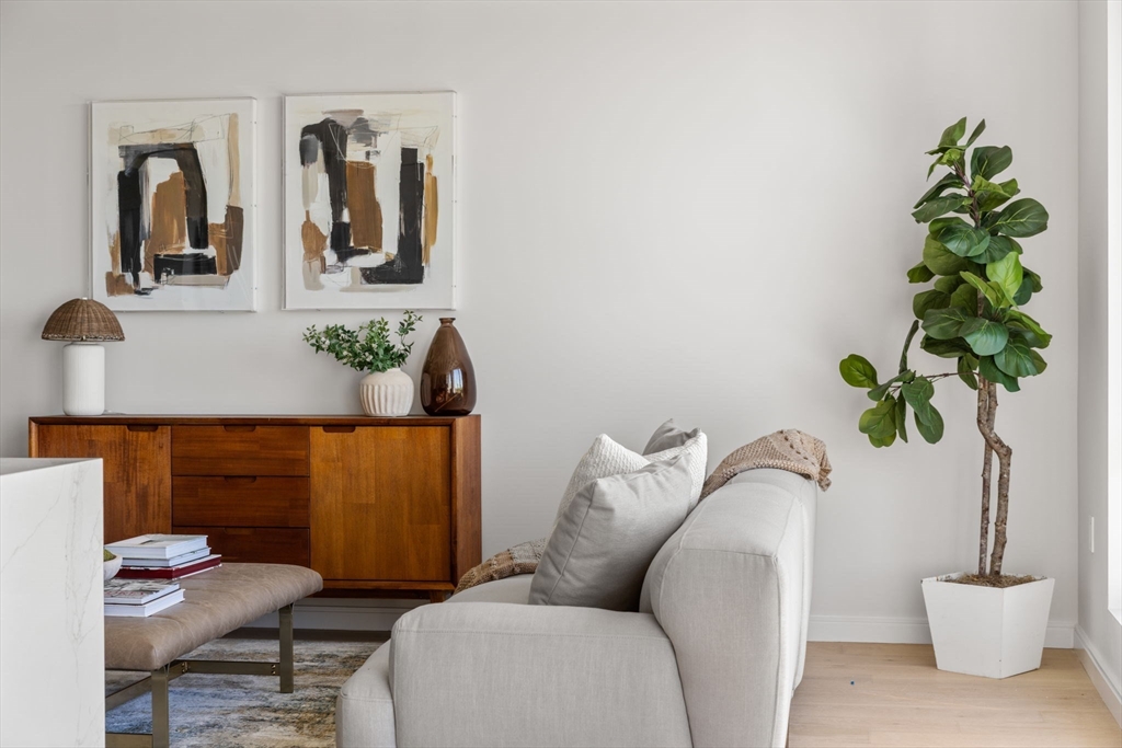 Somerville, Massachusetts, 02143, United States, 3 Bedrooms Bedrooms, ,3 BathroomsBathrooms,Residential,For Sale,1891570
