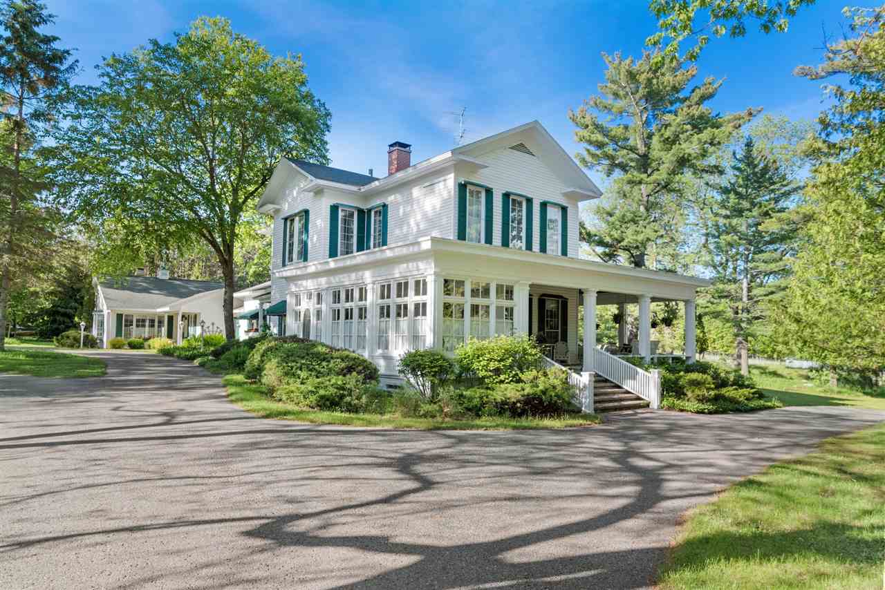 684 W. Bluff Drive, Harbor Springs, Michigan, 49740, United States, 4 Bedrooms Bedrooms, ,4 BathroomsBathrooms,Residential,For Sale,684 W. Bluff Drive,1613457