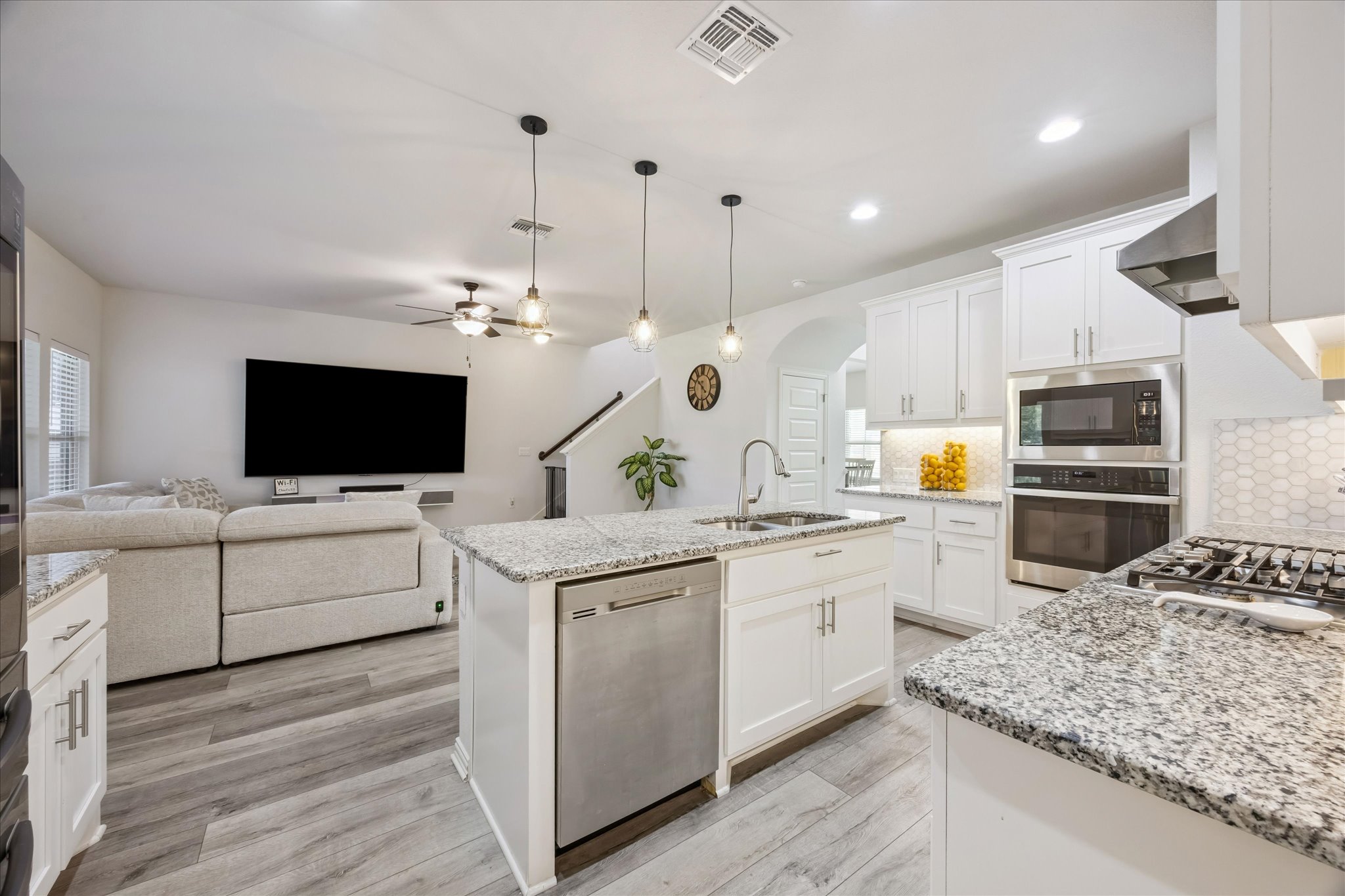  8720 Mina Drive, Austin, TX 78747 - 物件實景