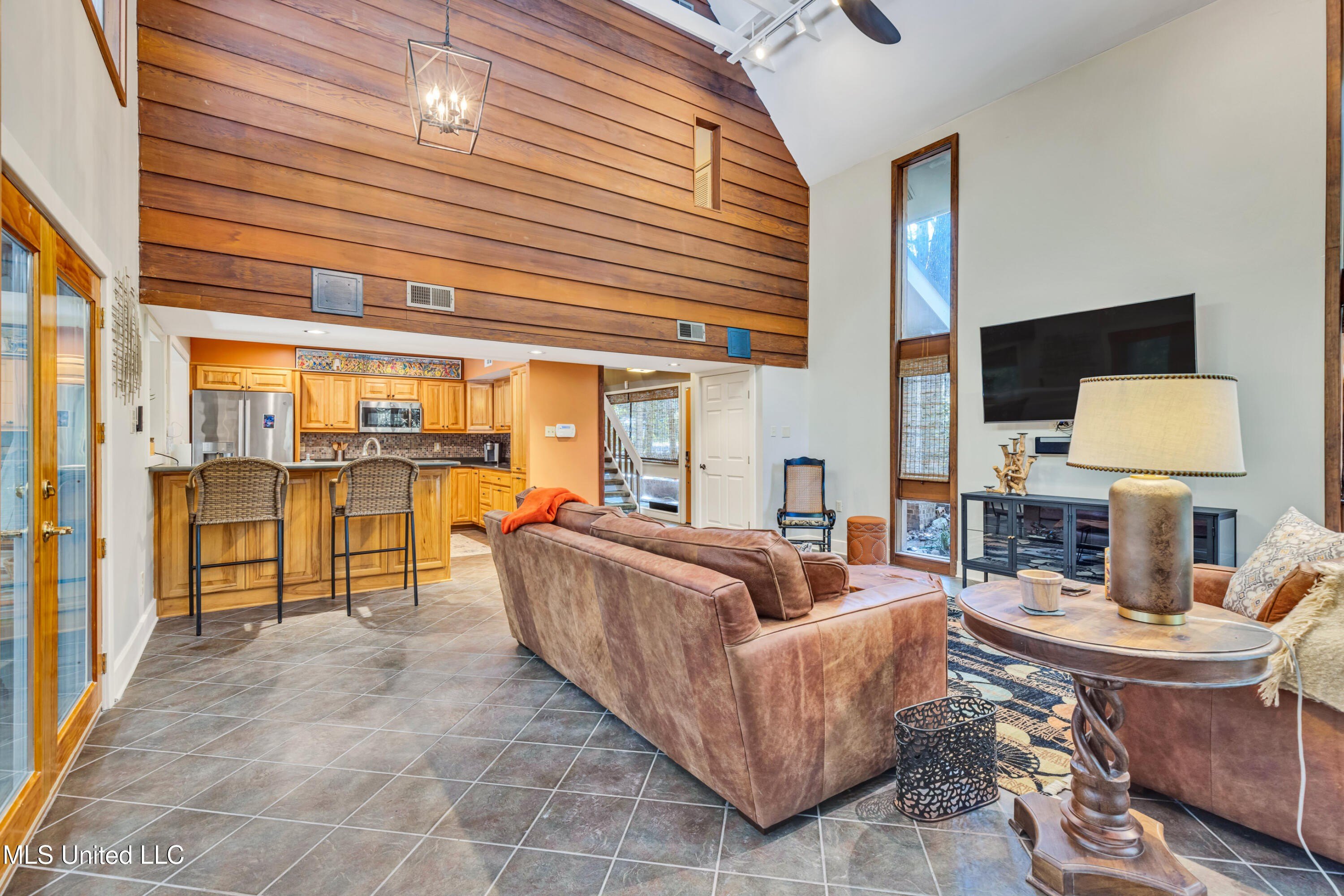Ocean Springs, Mississippi, 39564, United States, 3 Bedrooms Bedrooms, ,4 BathroomsBathrooms,Residential,For Sale,1942785