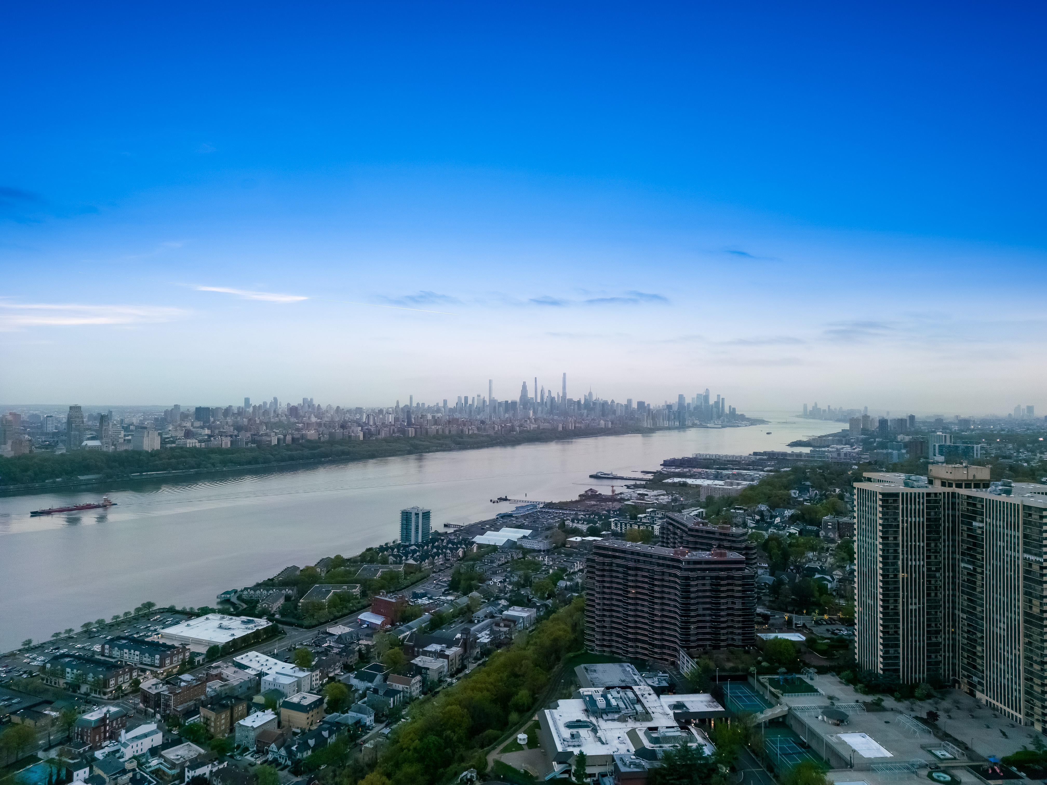  900 Palisade Avenue, Fort Lee, NJ 07024 - 物件實景