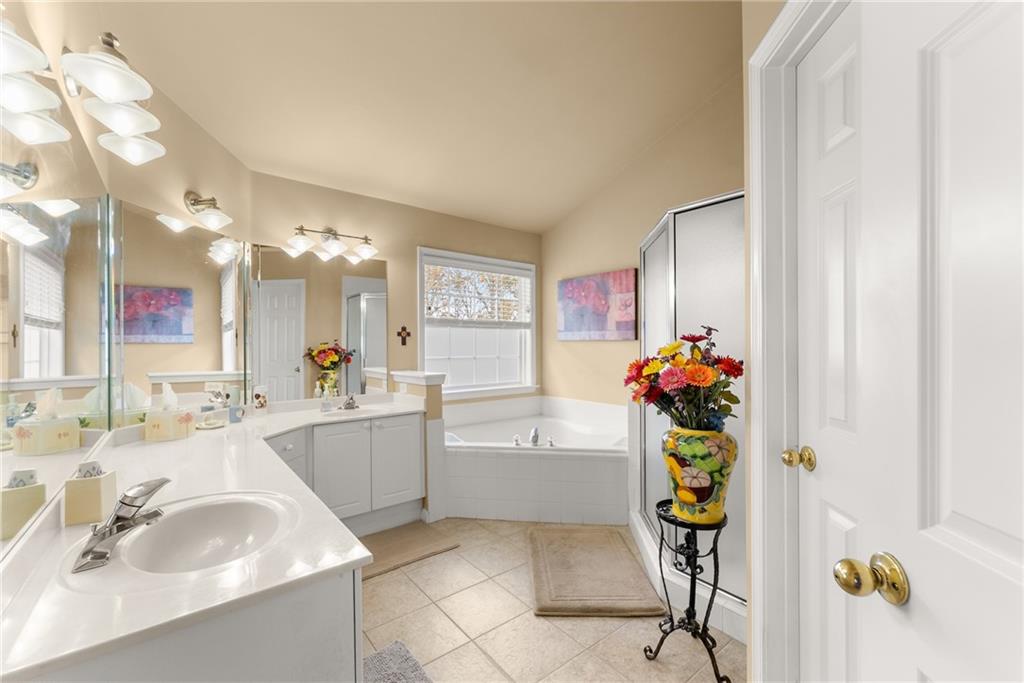 Buford, Georgia, 30518, United States, 4 Bedrooms Bedrooms, ,4 BathroomsBathrooms,Residential,For Sale,1990419