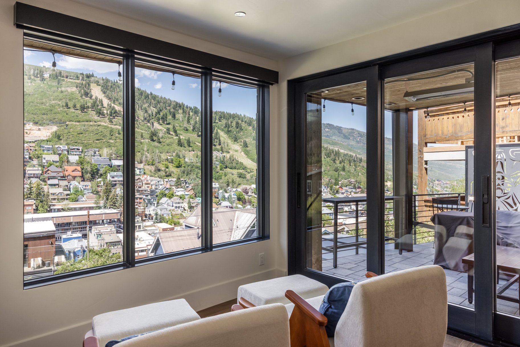  Mountain Modern Masterpiece with Sweeping Old Town and Ski Area Views - 物件實景