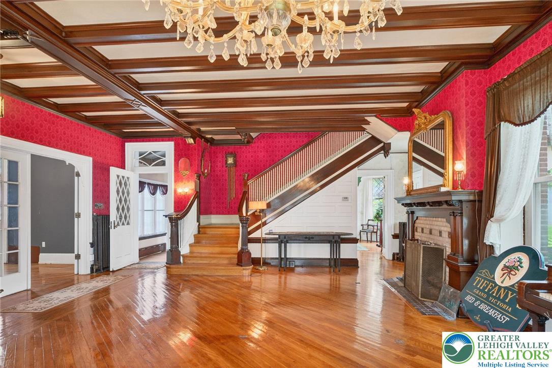 Jim Thorpe Boro, Pennsylvania, 18229, United States, 7 Bedrooms Bedrooms, ,3 BathroomsBathrooms,Residential,For Sale,1903669