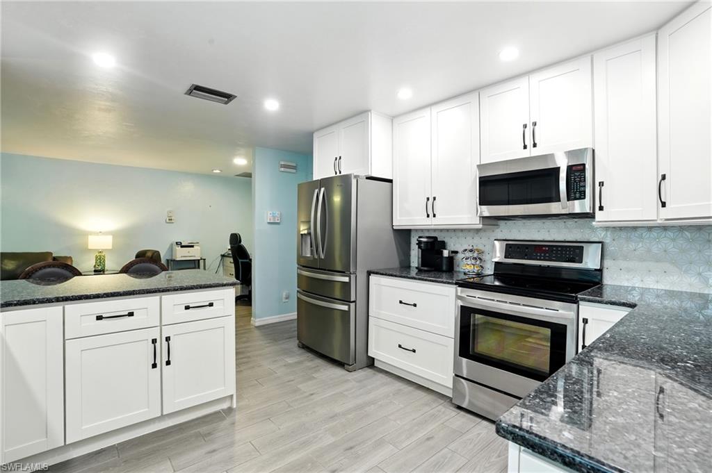 North Fort Myers, Florida, 33903, United States, 3 Bedrooms Bedrooms, ,2 BathroomsBathrooms,Residential,For Sale,1940902