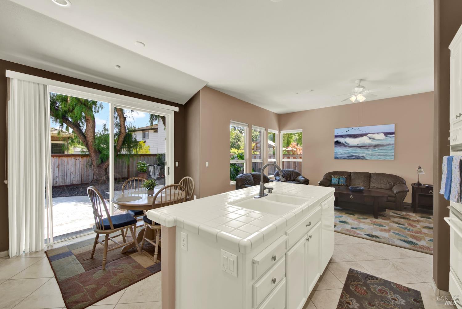 Fairfield, California, 94534, United States, 3 Bedrooms Bedrooms, ,3 BathroomsBathrooms,Residential,For Sale,1892709