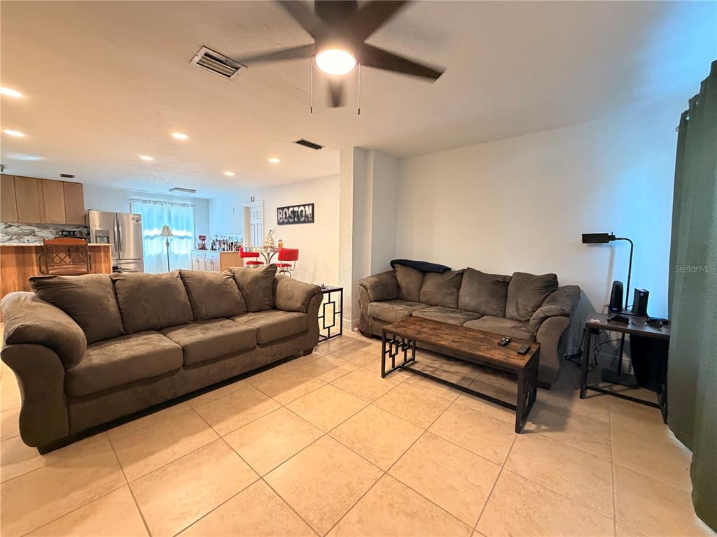 St Petersburg, Florida, 33703, United States, 4 Bedrooms Bedrooms, ,3 BathroomsBathrooms,Residential,For Sale,2005726