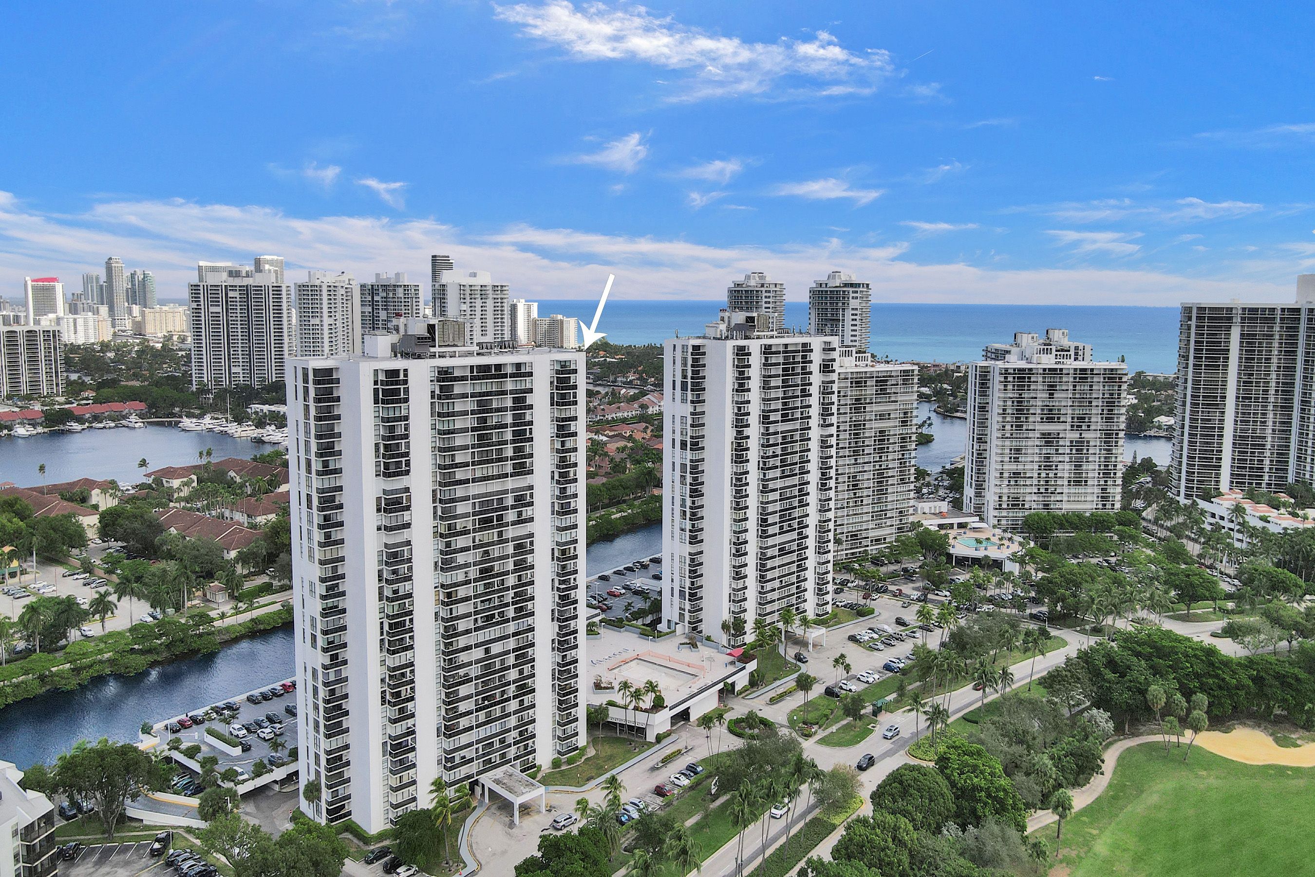  3625 N Country Club Dr, Aventura, FL, 33180 - 物件實景