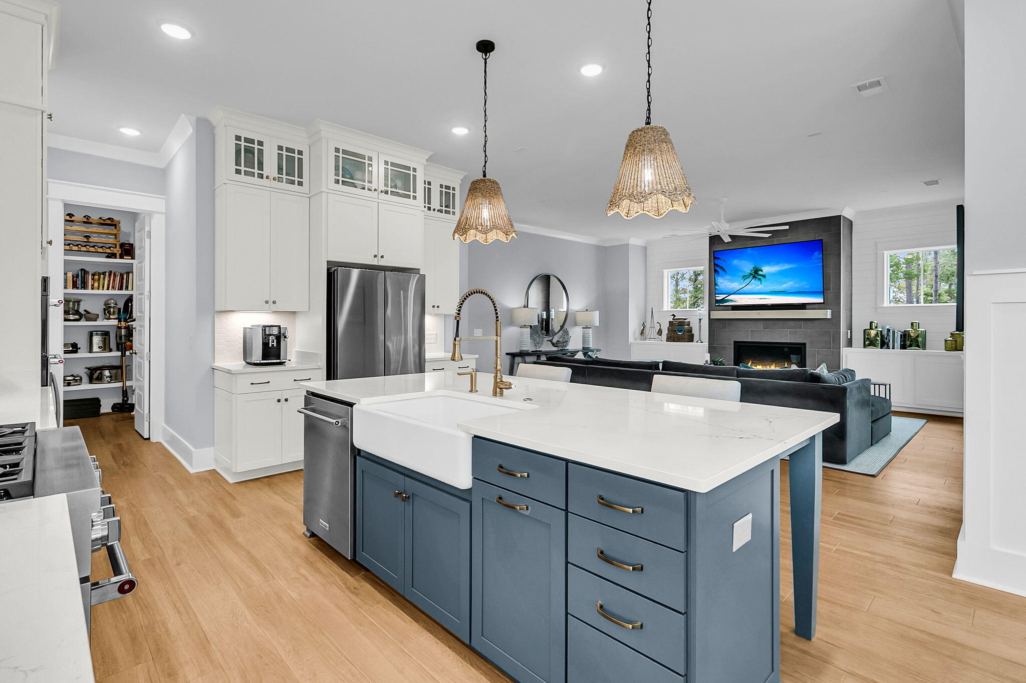 Charleston, South Carolina, 29492, United States, 4 Bedrooms Bedrooms, ,4 BathroomsBathrooms,Residential,For Sale,1979260