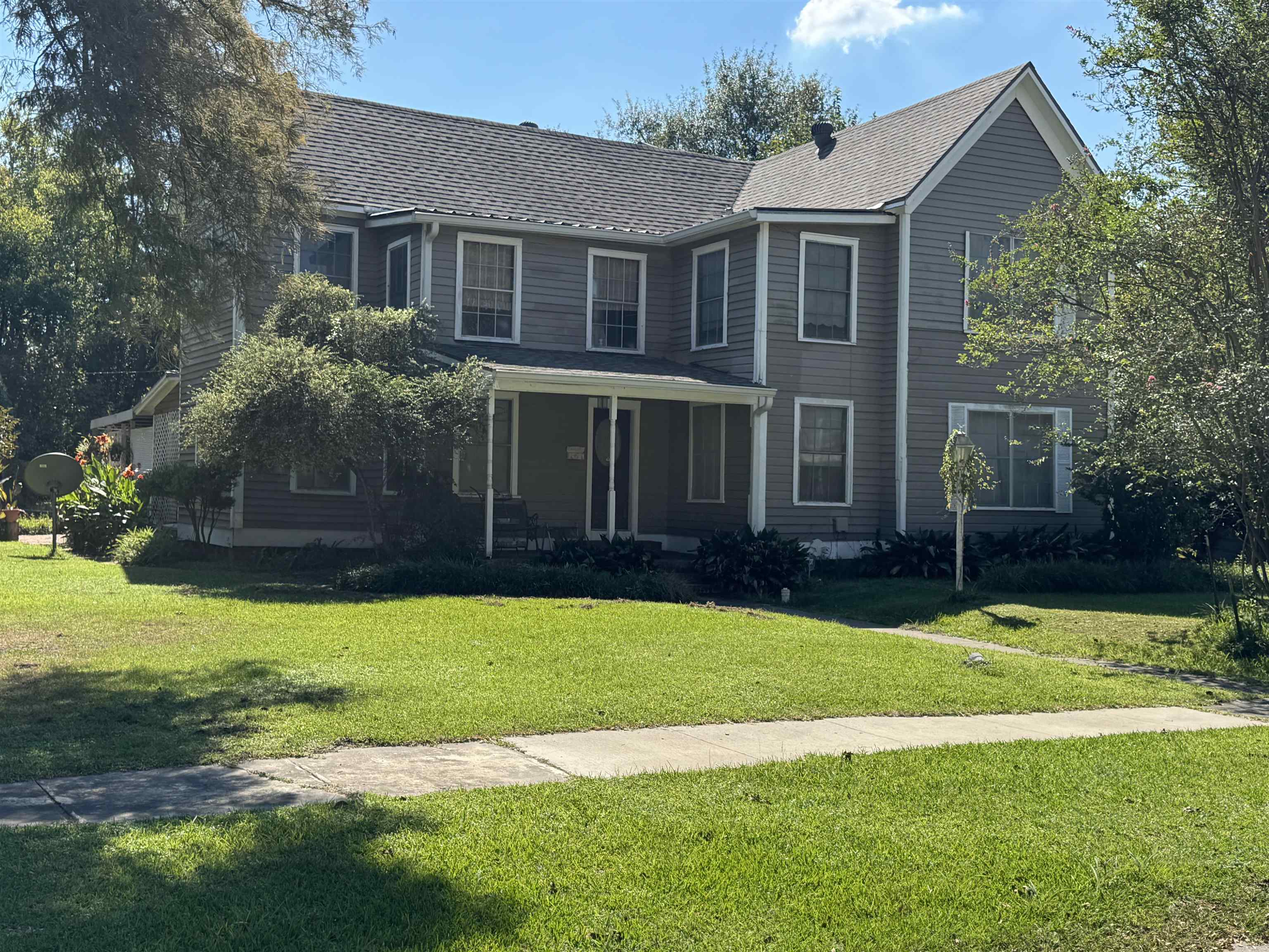 Cypress Ave, Orange, TX 77630