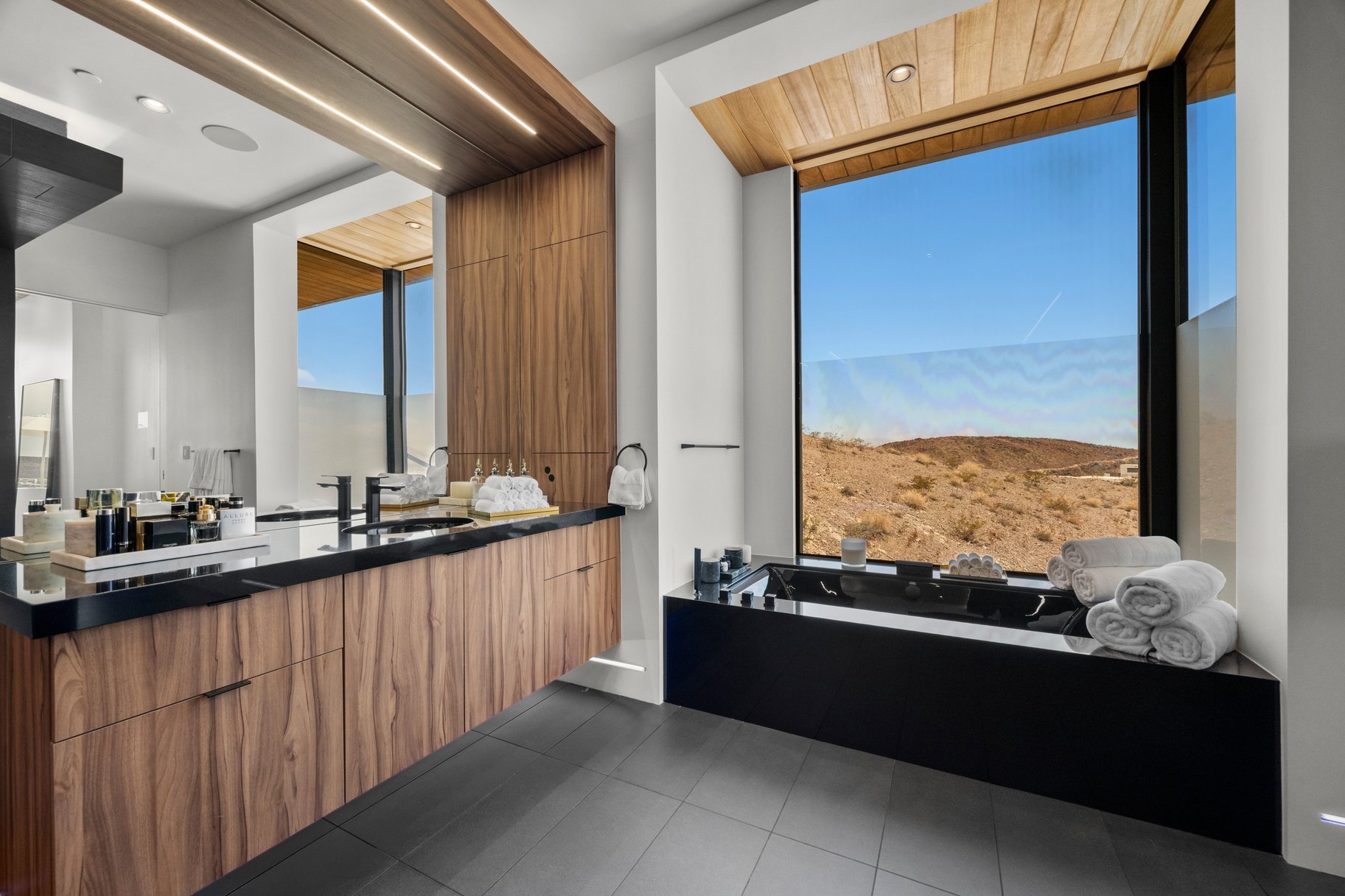  Extraordinary Architectural Masterpiece in Macdonald Highlands - 物件實景