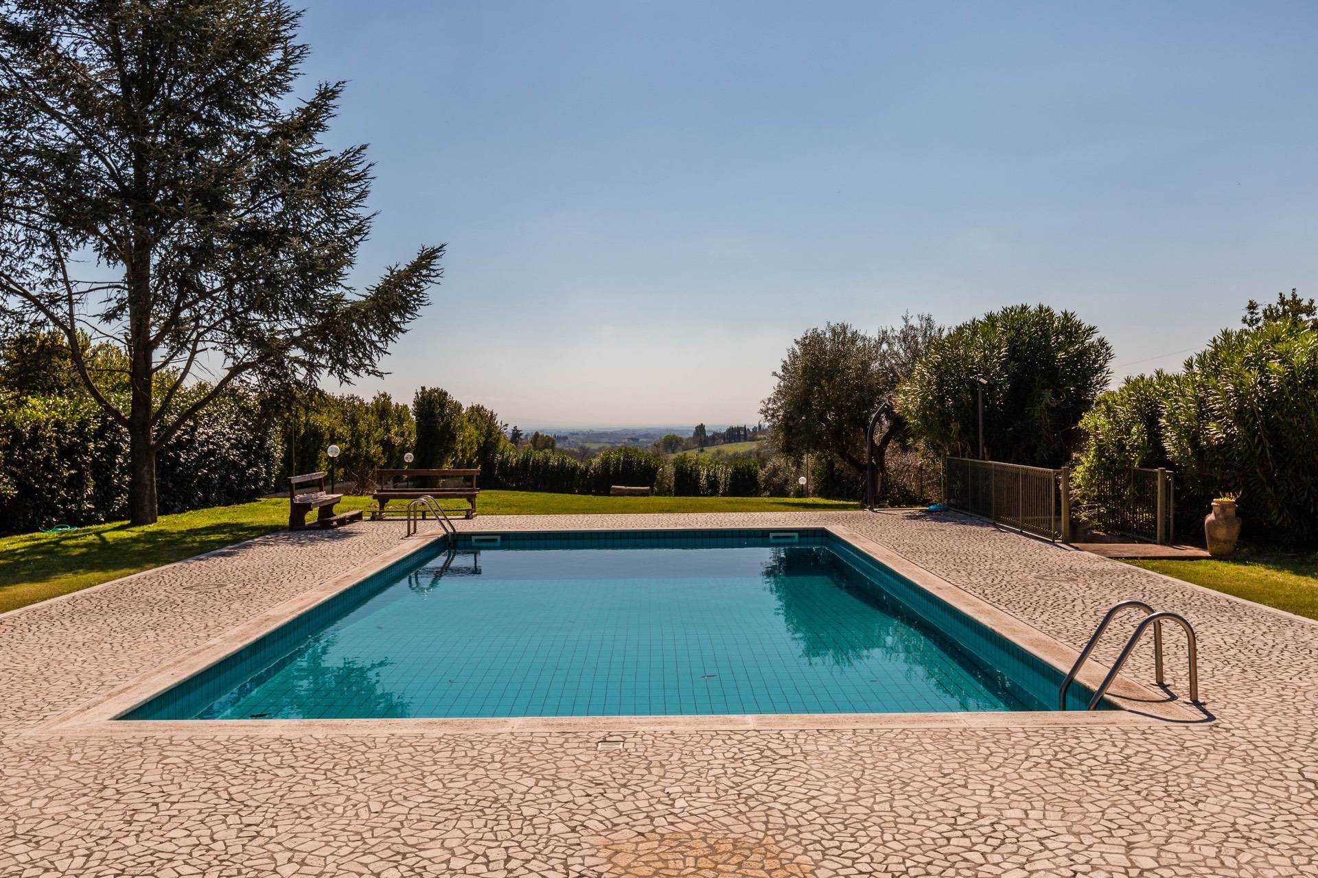 Sacrofano, Roma, 00060, IT, 6 Bedrooms Bedrooms, ,5 BathroomsBathrooms,Residential,For Sale,1850375