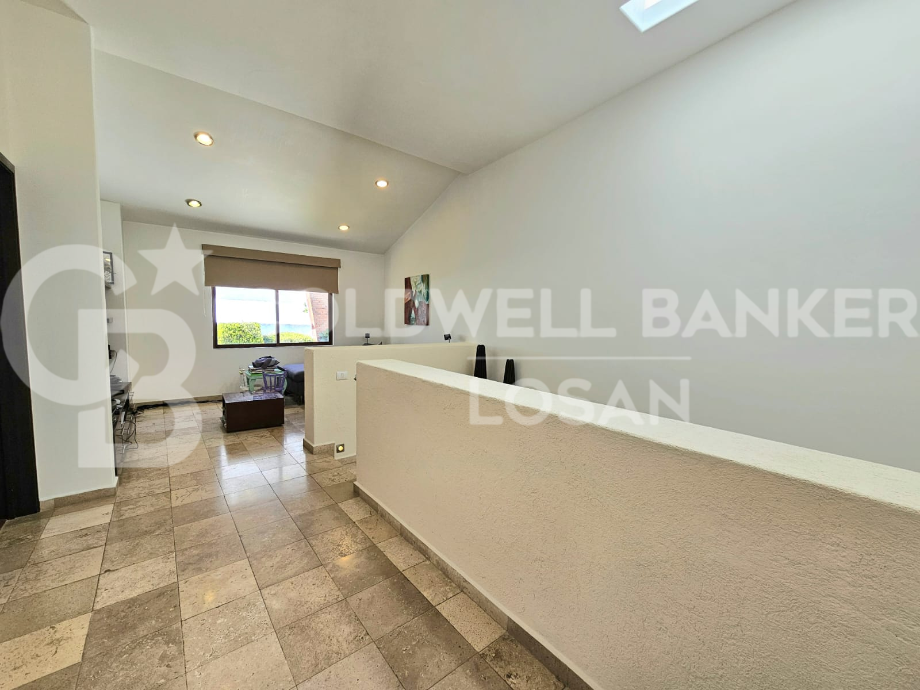 Naucalpan de Juárez, Estado de méxico, 53297, Mexico, 3 Bedrooms Bedrooms, ,3 BathroomsBathrooms,Residential,For Sale,1916979
