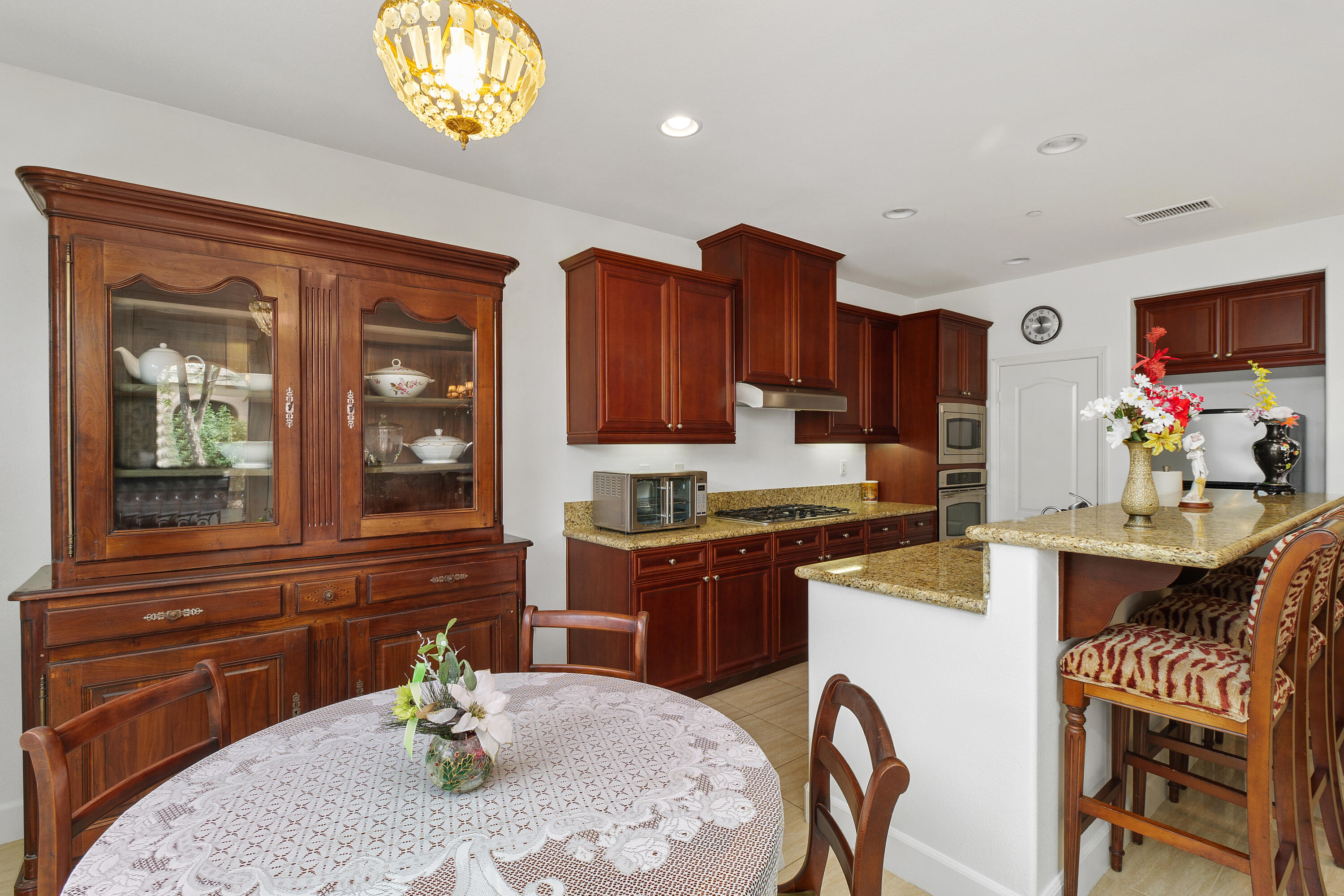 Palm Desert, California, 92260, United States, 2 Bedrooms Bedrooms, ,3 BathroomsBathrooms,Residential,For Sale,1744542