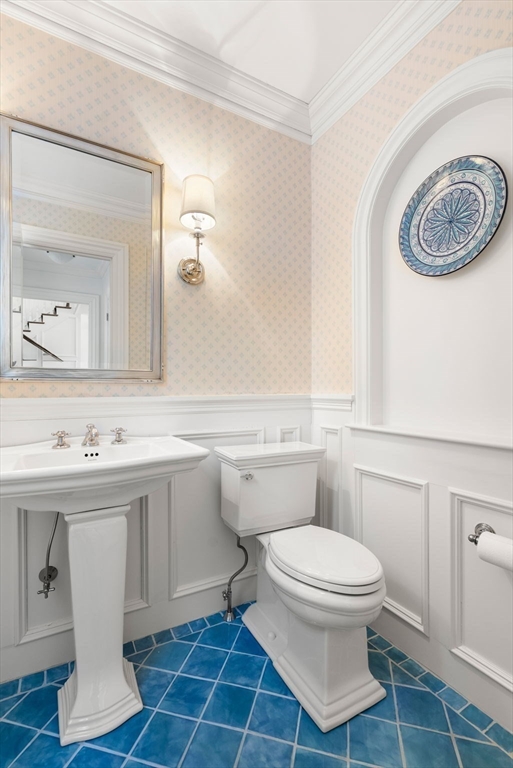 Wellesley, Massachusetts, 02482, United States, 6 Bedrooms Bedrooms, ,8 BathroomsBathrooms,Residential,For Sale,1988336