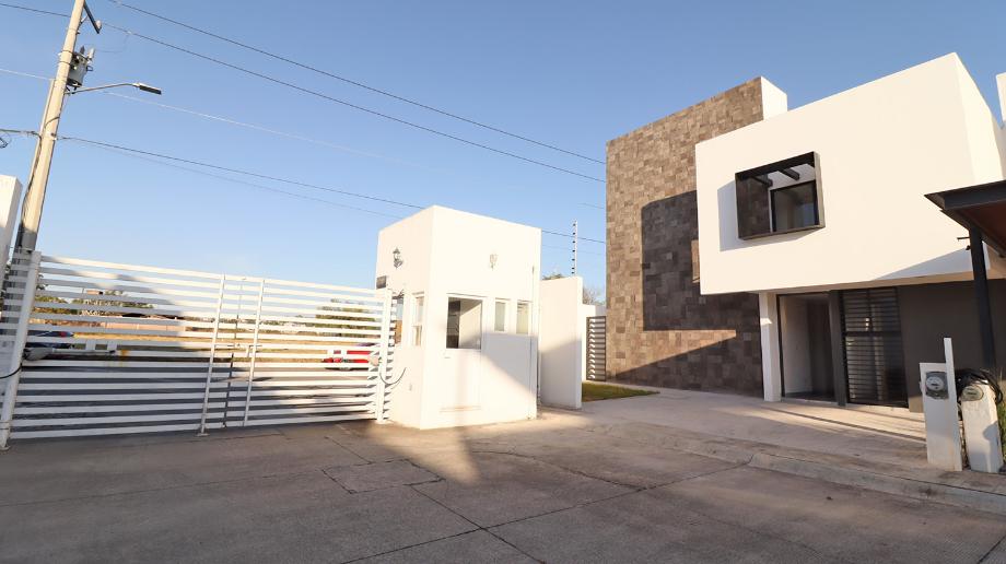 Paseo de los Encinos, Morelia, Michoacán de Ocampo, 58341, Mexico, 3 Bedrooms Bedrooms, ,3 BathroomsBathrooms,Residential,For Sale,Paseo de los Encinos,1673419