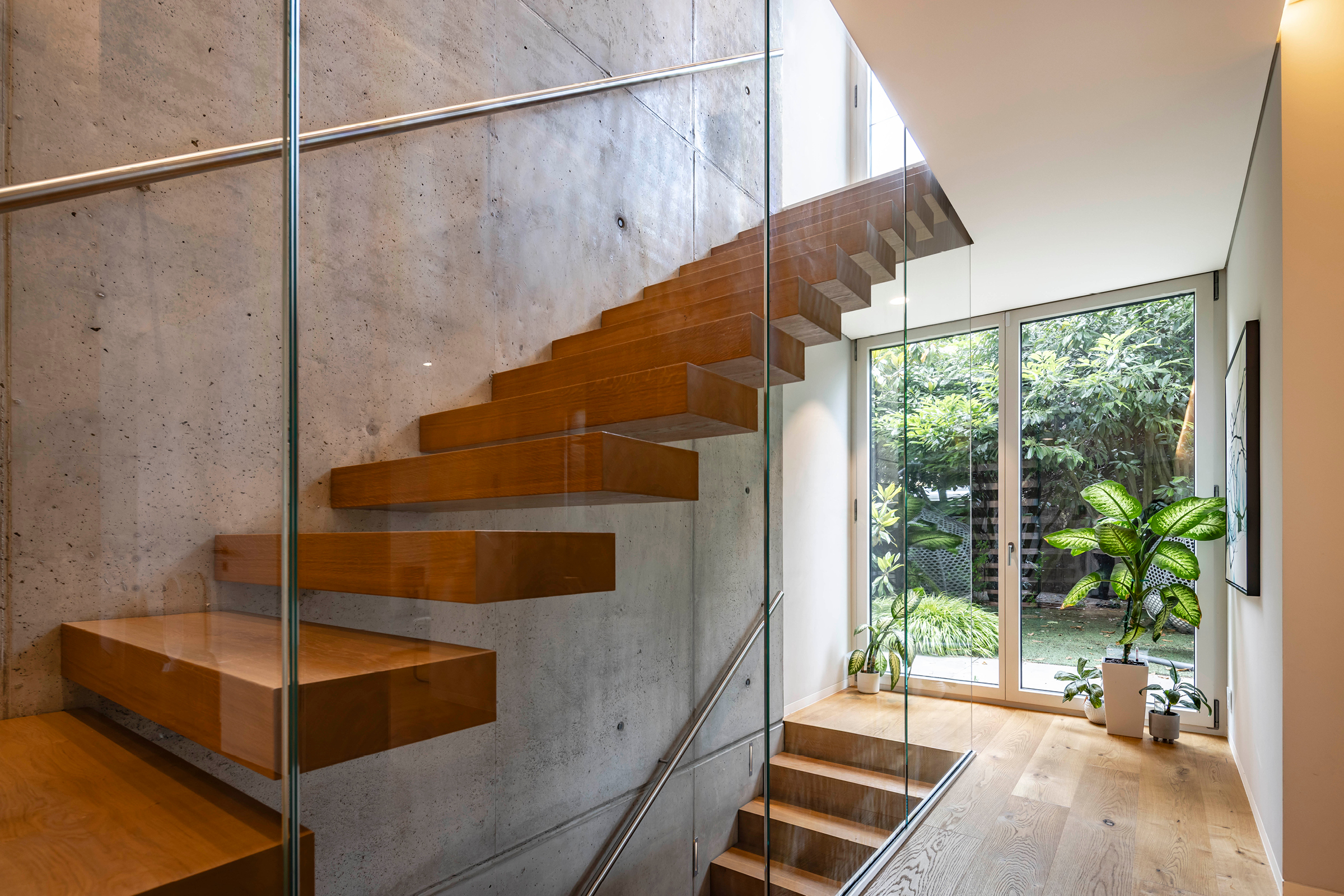  Architecture, Light, and Panoramic Views – A Modern Villa in a Prime Location - 物件實景