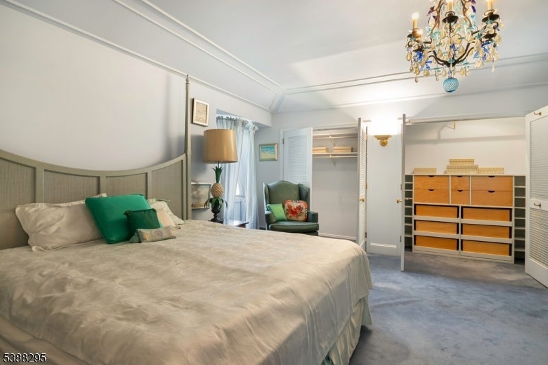 Clifton City, New Jersey, 07013, United States, 5 Bedrooms Bedrooms, ,4 BathroomsBathrooms,Residential,For Sale,1979632