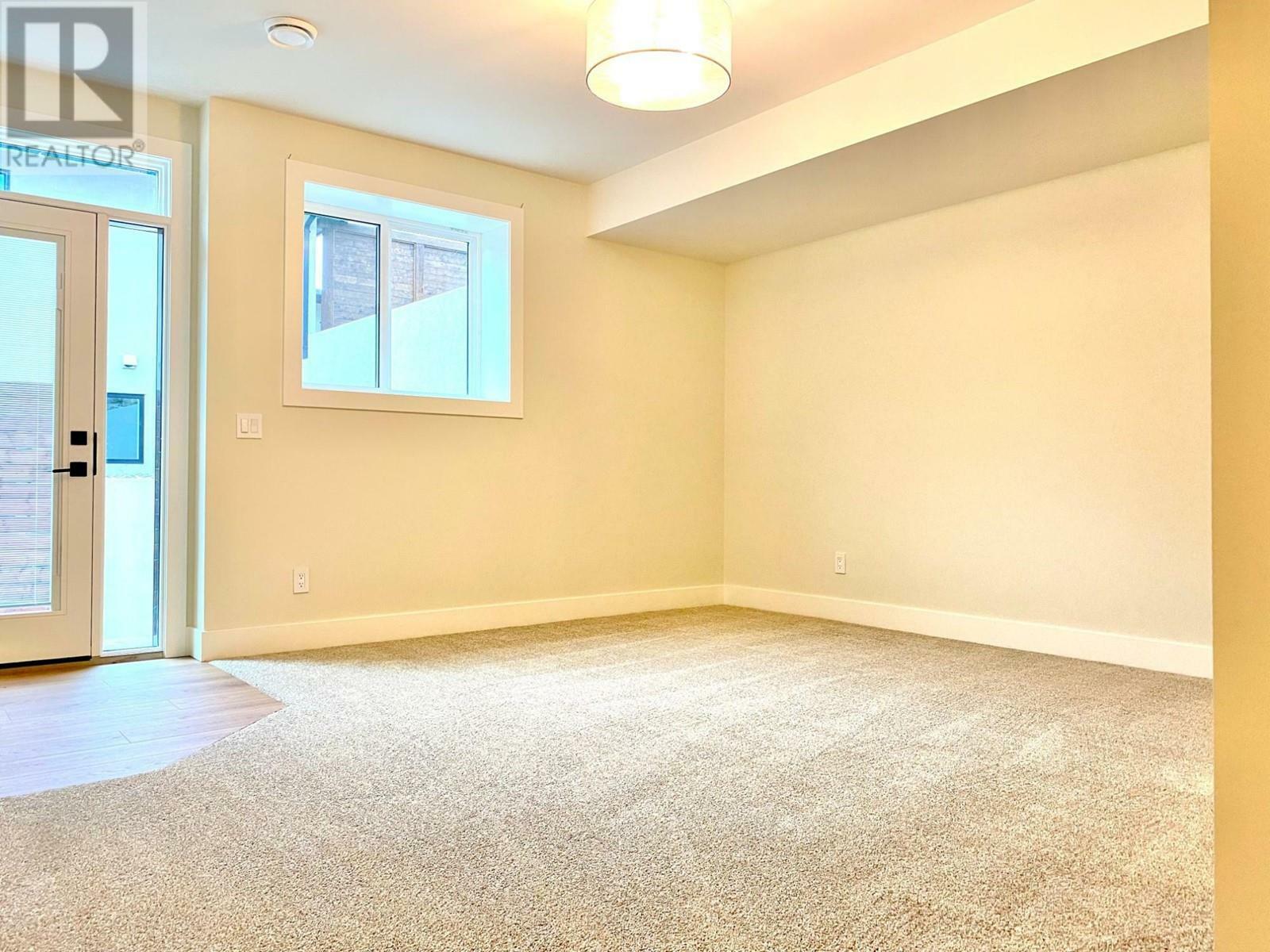 GRAND FORKS, British Columbia, V0H 1H0, CA, 4 Bedrooms Bedrooms, ,4 BathroomsBathrooms,Residential,For Sale,1837825