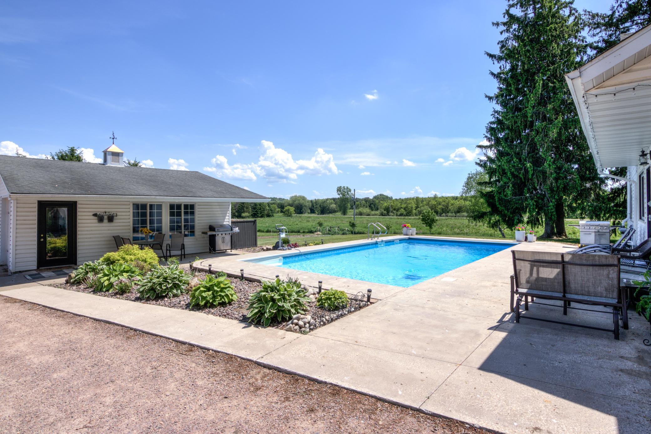 Augusta, Wisconsin, 54722, United States, 4 Bedrooms Bedrooms, ,4 BathroomsBathrooms,Residential,For Sale,2049403