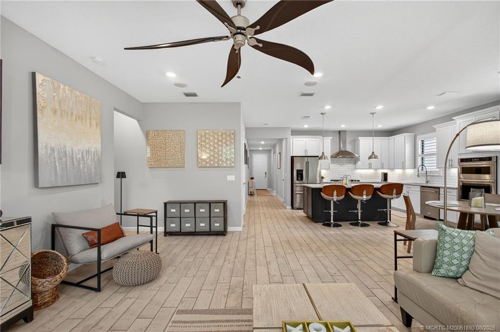 Port St Lucie, Florida, 34984, United States, 4 Bedrooms Bedrooms, ,2 BathroomsBathrooms,Residential,For Sale,1926972