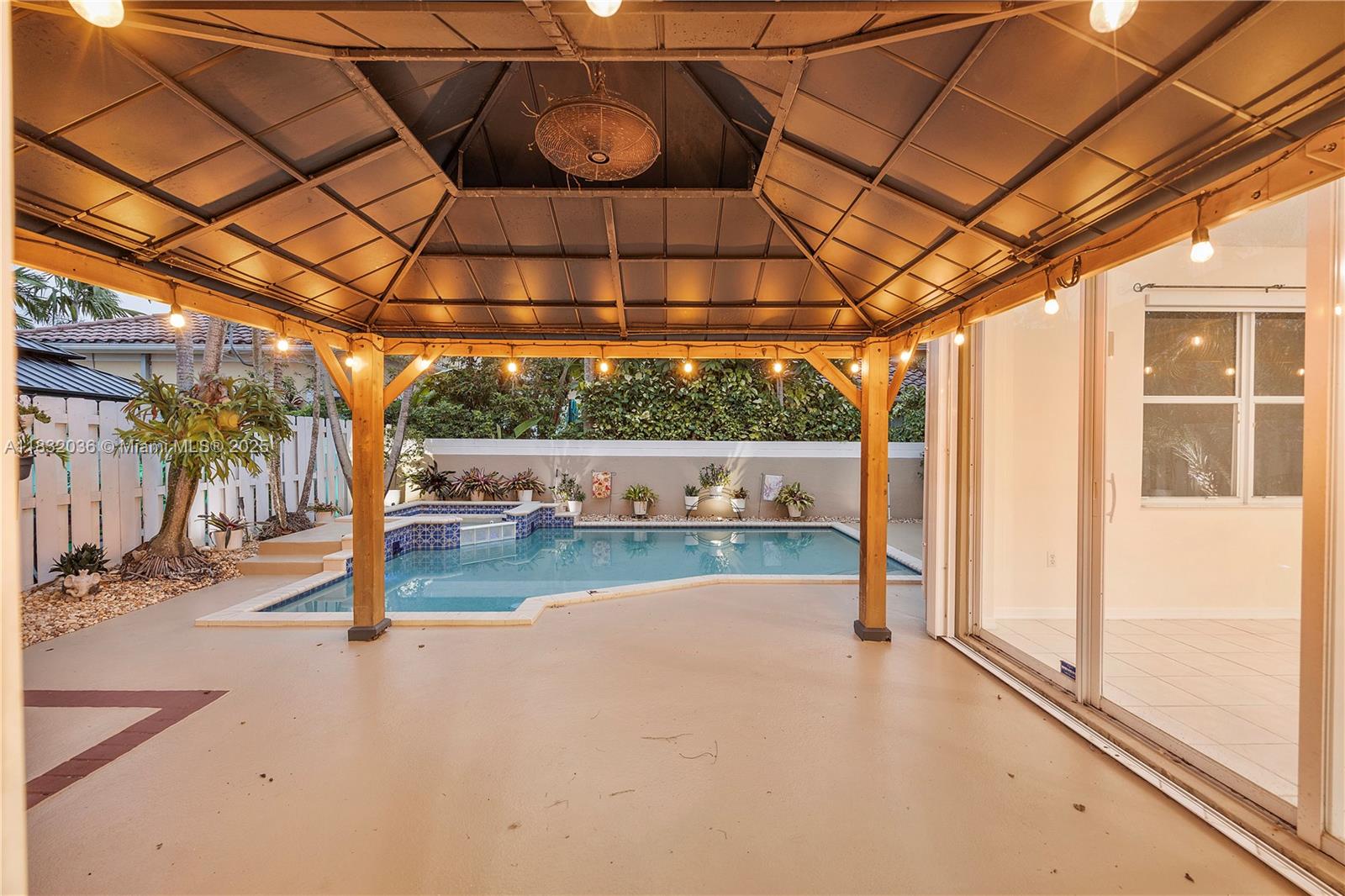 Miami, Florida, 33186, United States, 4 Bedrooms Bedrooms, ,3 BathroomsBathrooms,Residential,For Sale,1882398