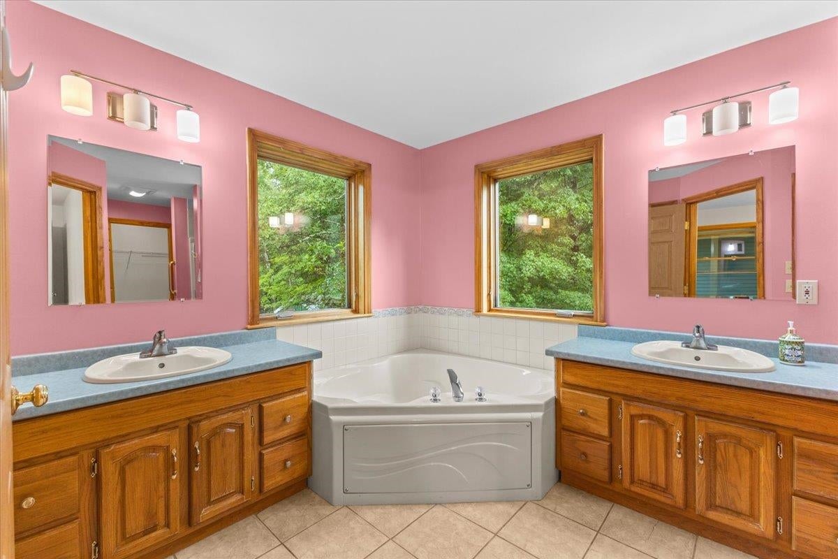 Belvidere, Vermont, 05442, United States, 3 Bedrooms Bedrooms, ,2 BathroomsBathrooms,Residential,For Sale,1883322