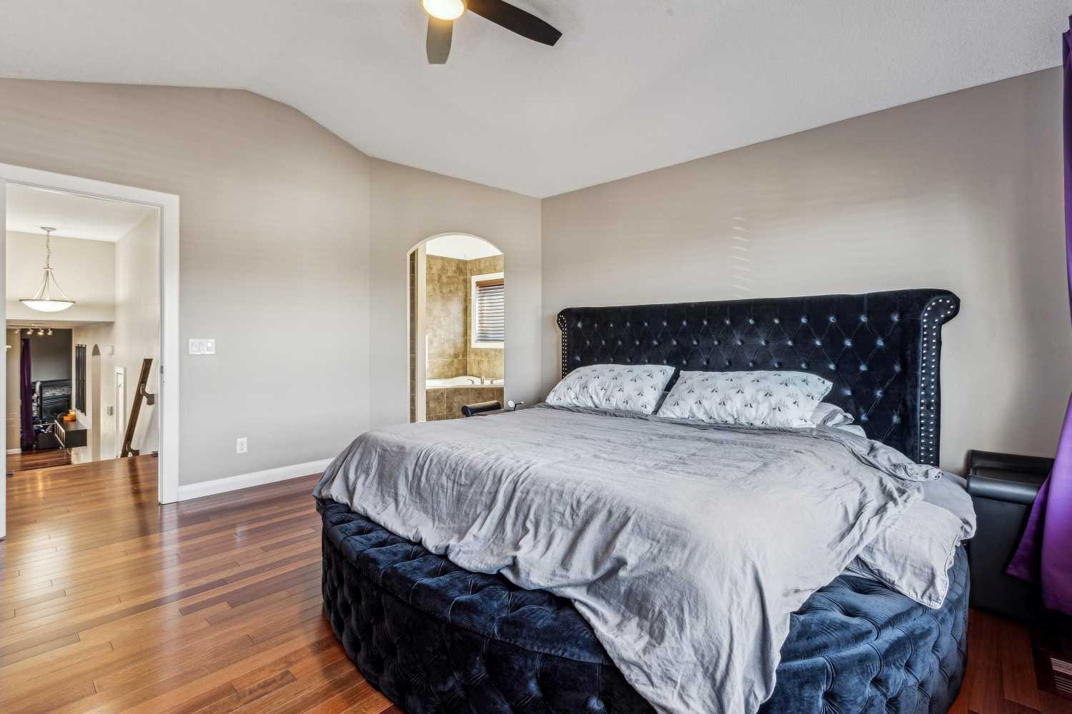 OKOTOKS, Alberta, T1S 0K1, CA, 4 Bedrooms Bedrooms, ,3 BathroomsBathrooms,Residential,For Sale,1948966