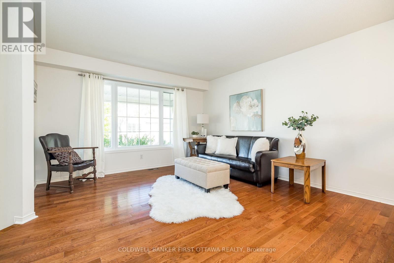 OTTAWA, Ontario, K2G 6N5, CA, 3 Bedrooms Bedrooms, ,2 BathroomsBathrooms,Residential,For Sale,1950028