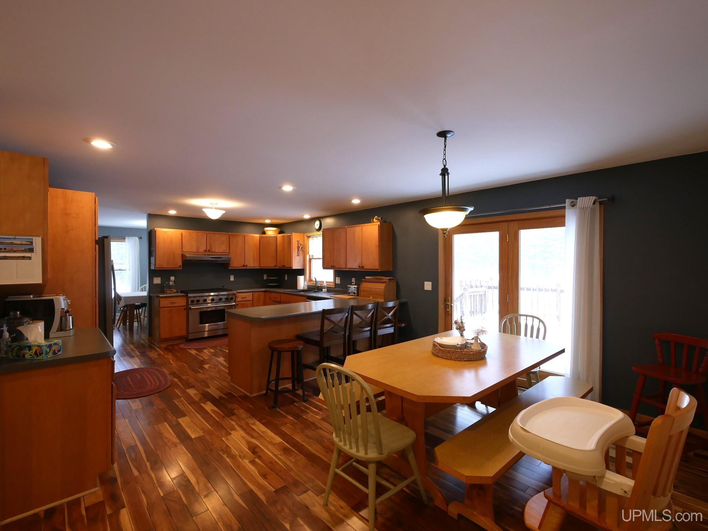 Houghton, Michigan, 49931, United States, 4 Bedrooms Bedrooms, ,3 BathroomsBathrooms,Residential,For Sale,1924380