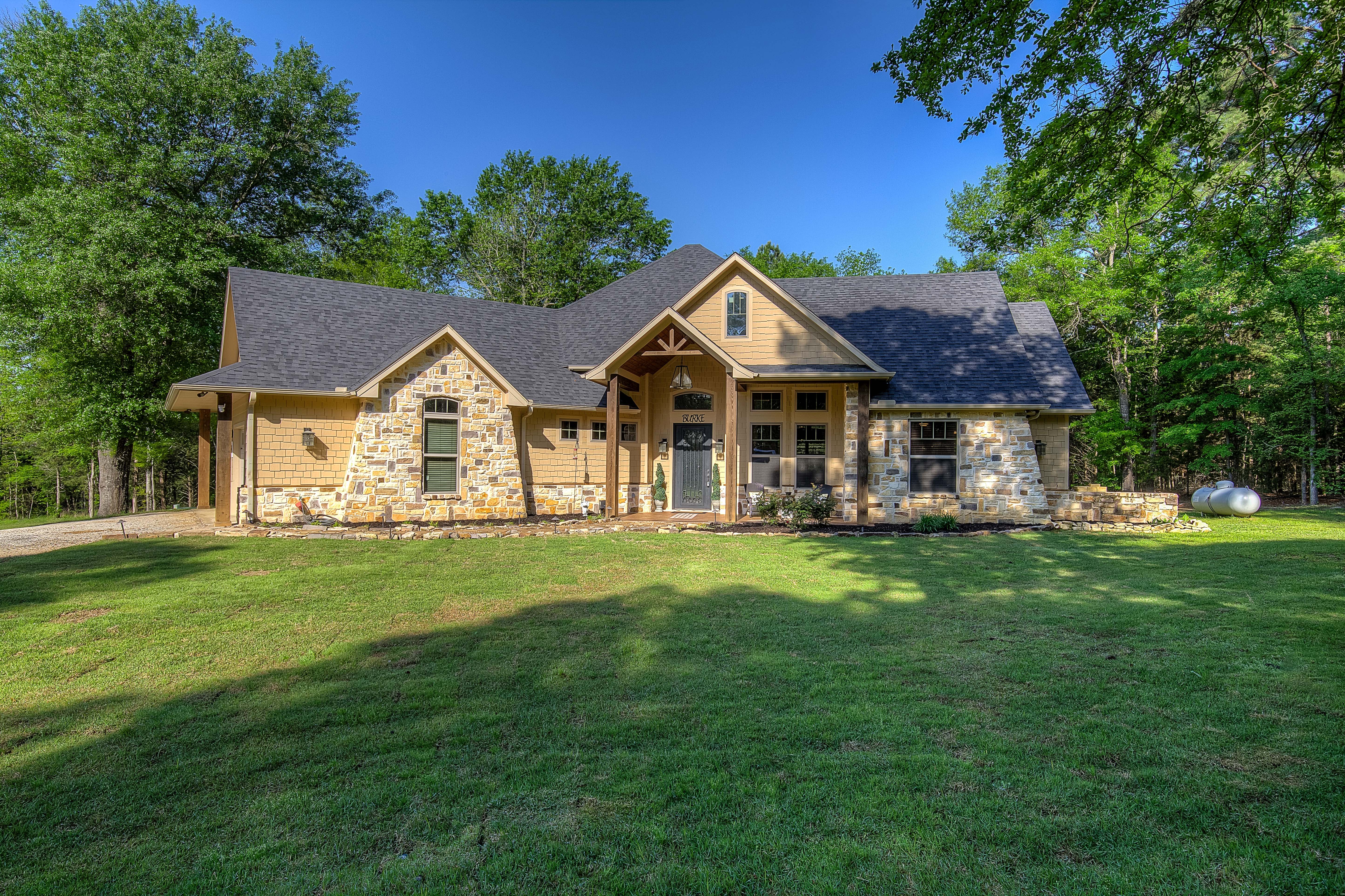 Quitman, Texas, 75783, United States, 3 Bedrooms Bedrooms, ,3 BathroomsBathrooms,Residential,For Sale,1693379