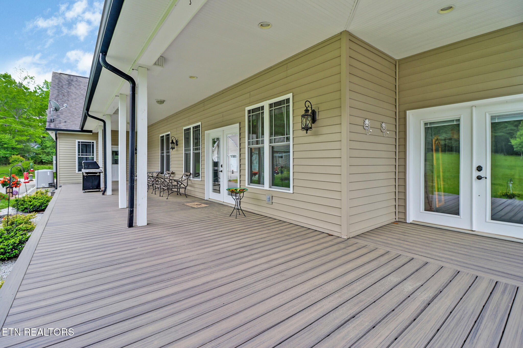 Crossville, Tennessee, 38555, United States, 3 Bedrooms Bedrooms, ,4 BathroomsBathrooms,Residential,For Sale,1977944