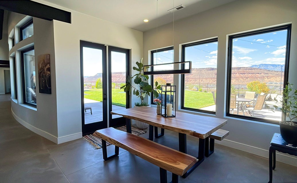 Washington, Utah, 84780, United States, 4 Bedrooms Bedrooms, ,4 BathroomsBathrooms,Residential,For Sale,1998221