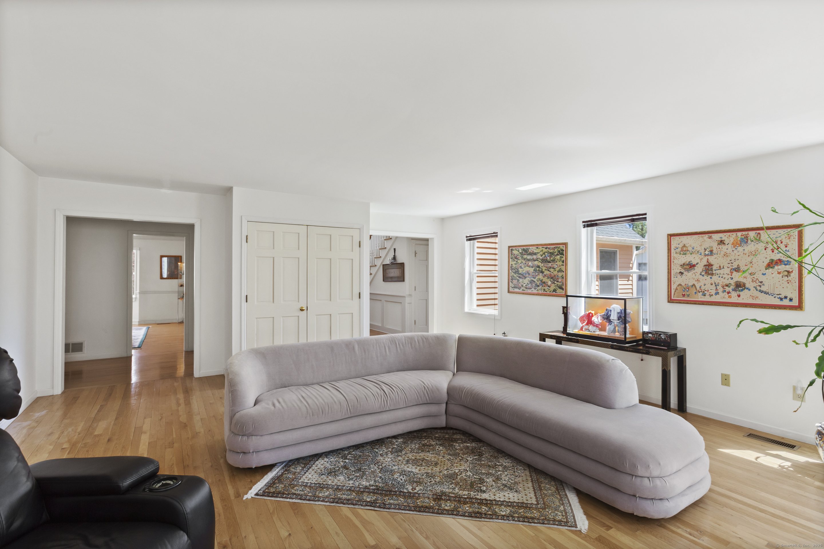 Danbury, Connecticut, 06811, United States, 4 Bedrooms Bedrooms, ,4 BathroomsBathrooms,Residential,For Sale,1792993