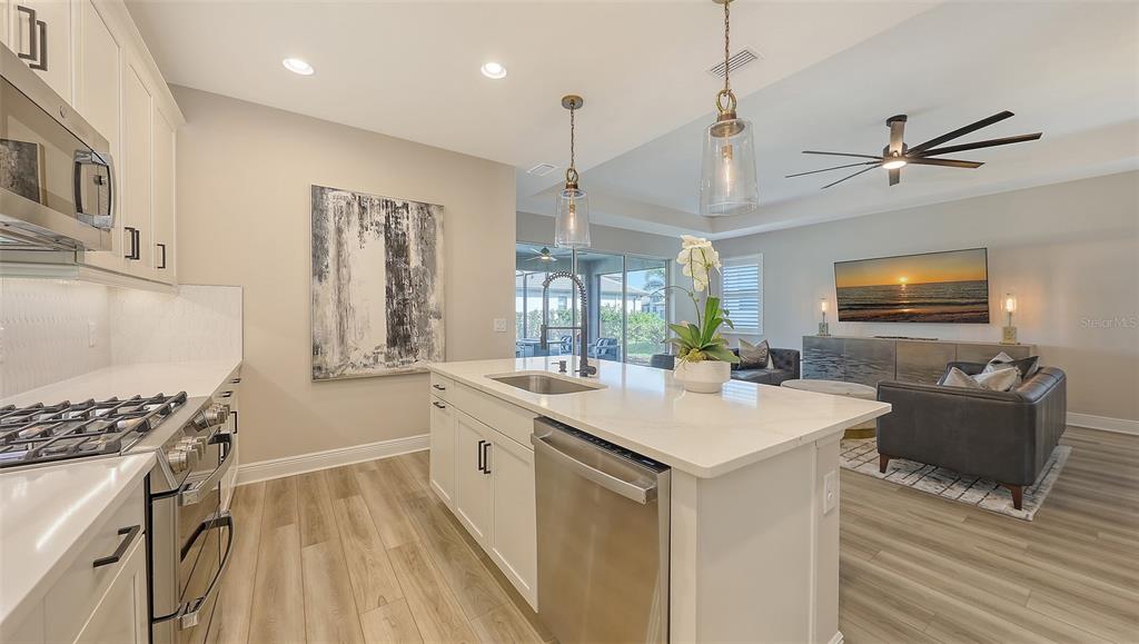 Bradenton, Florida, 34211, United States, 3 Bedrooms Bedrooms, ,2 BathroomsBathrooms,Residential,For Sale,1778454