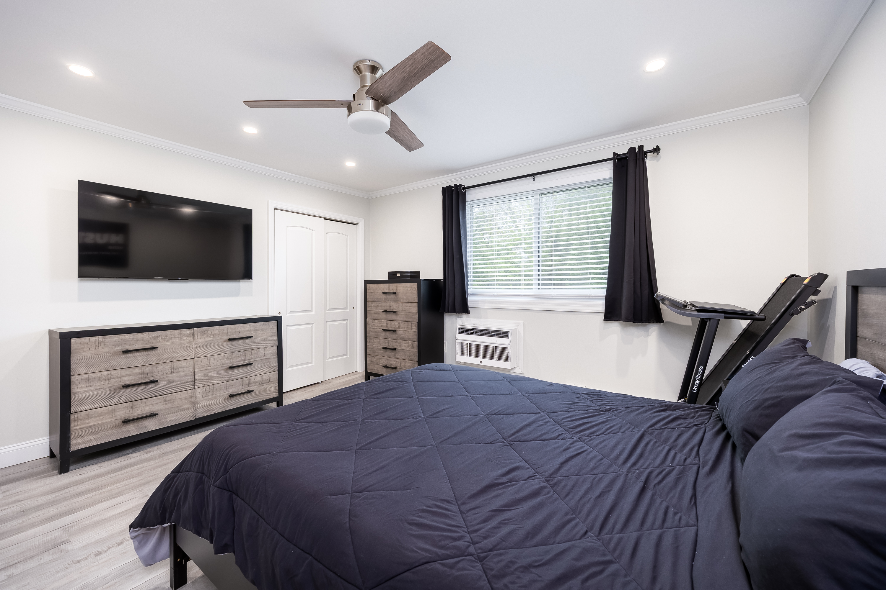  200 Merrick Road, Amityville, NY, 11701 - 物件實景